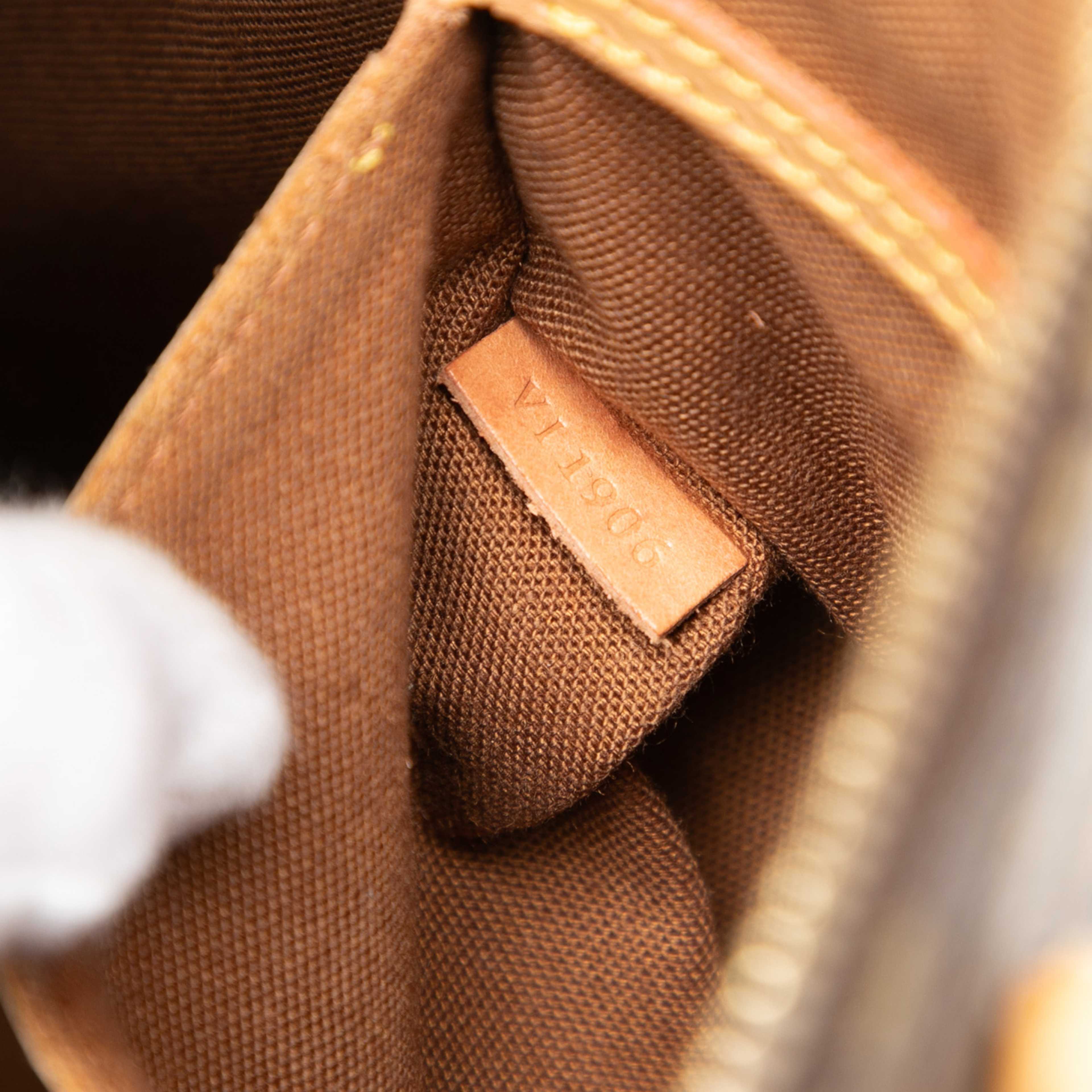 Louis Vuitton Monogram Alma Pm, från Luxclusif, i färgen brown. Klicka för att öppna bilden i stort format