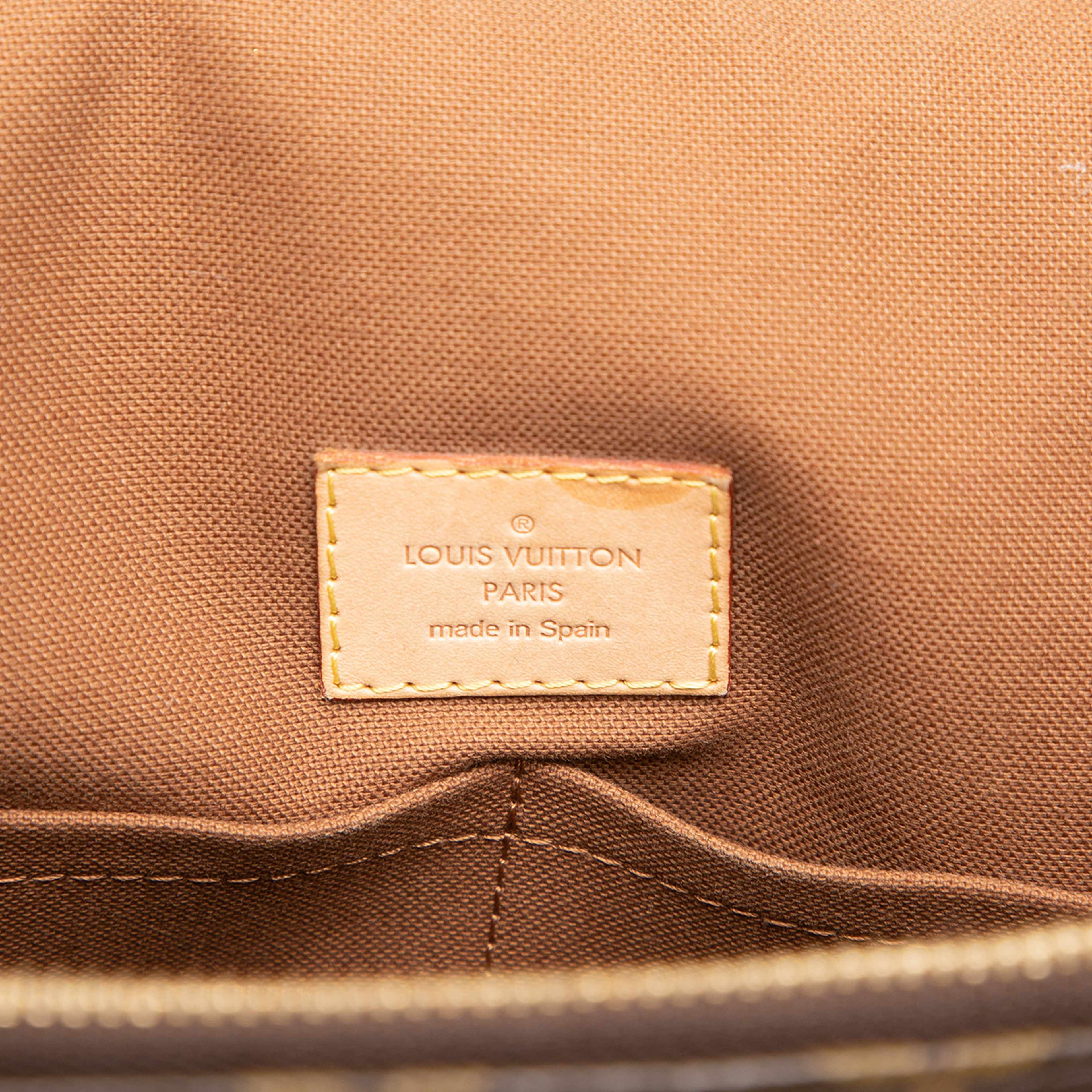 Louis Vuitton Monogram Abbesses, från Luxclusif, i färgen brun. Klicka för att öppna bilden i stort format