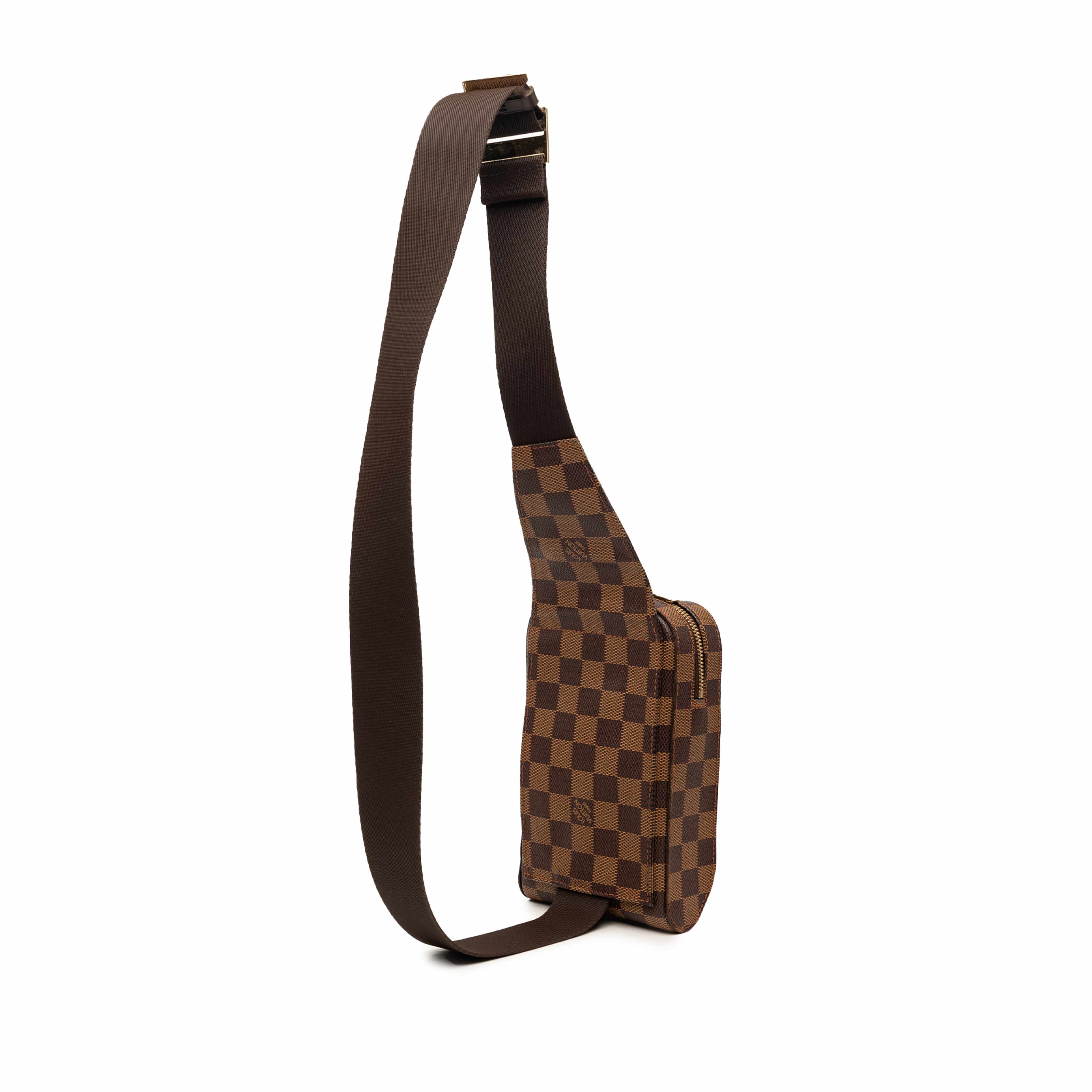 Louis Vuitton Damier Ebene Geronimos, från Luxclusif, i färgen brown. Klicka för att öppna bilden i stort format