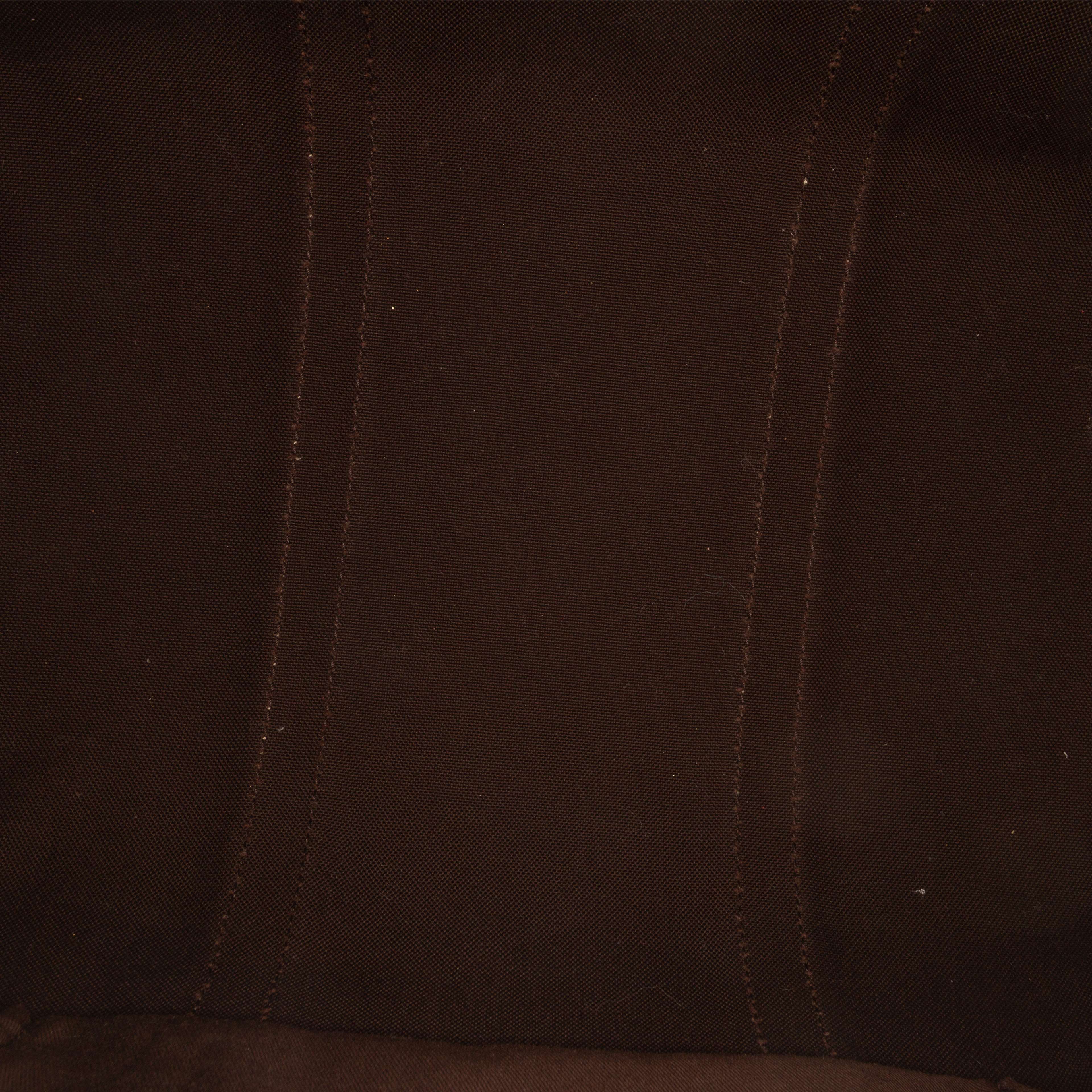 Gucci Medium Gg Supreme Joy Boston Bag, från Luxclusif, i färgen beige. Klicka för att öppna bilden i stort format