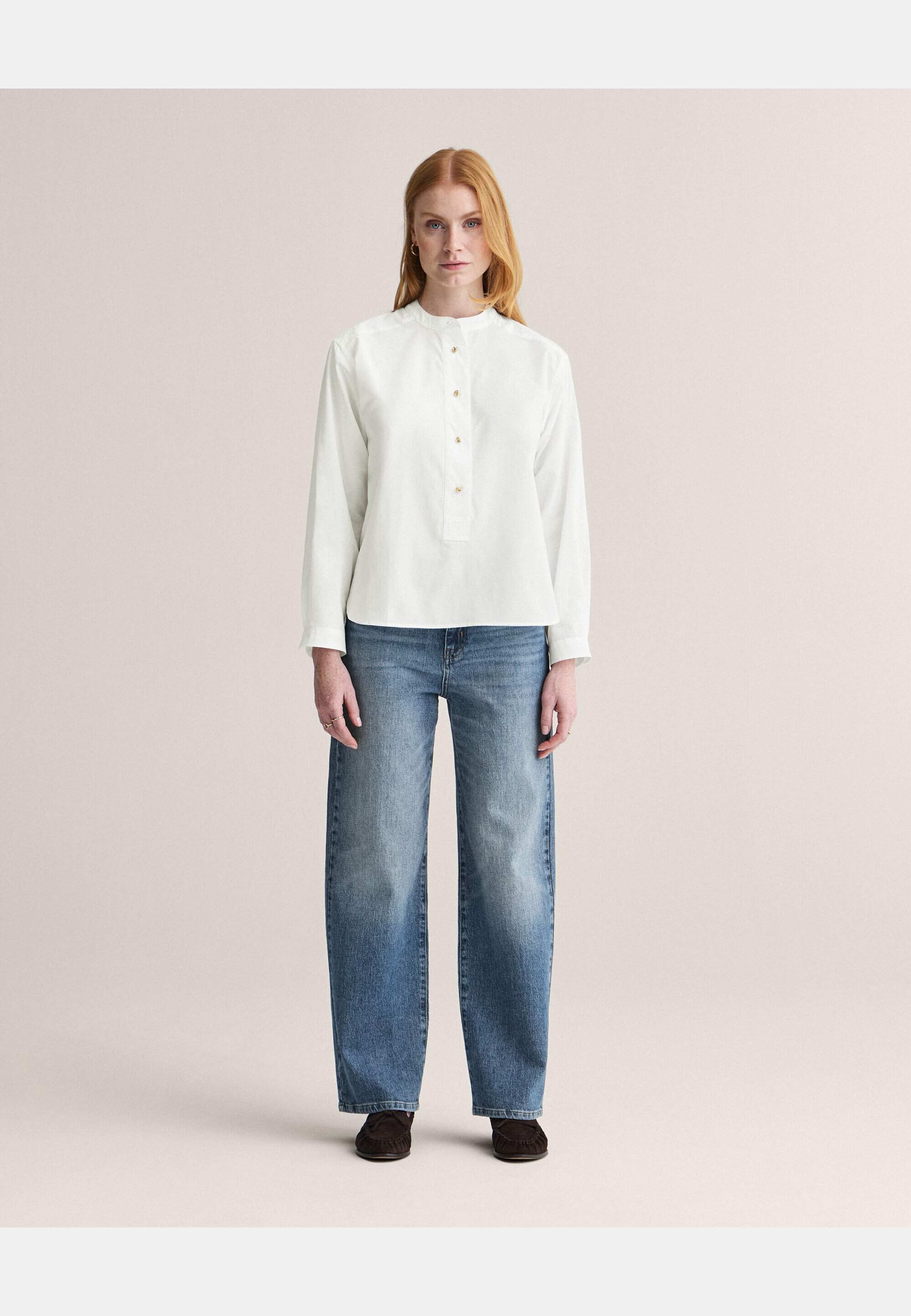 Lovisa Shirt, från Newhouse, i färgen vit. Klicka för att öppna bilden i stort format