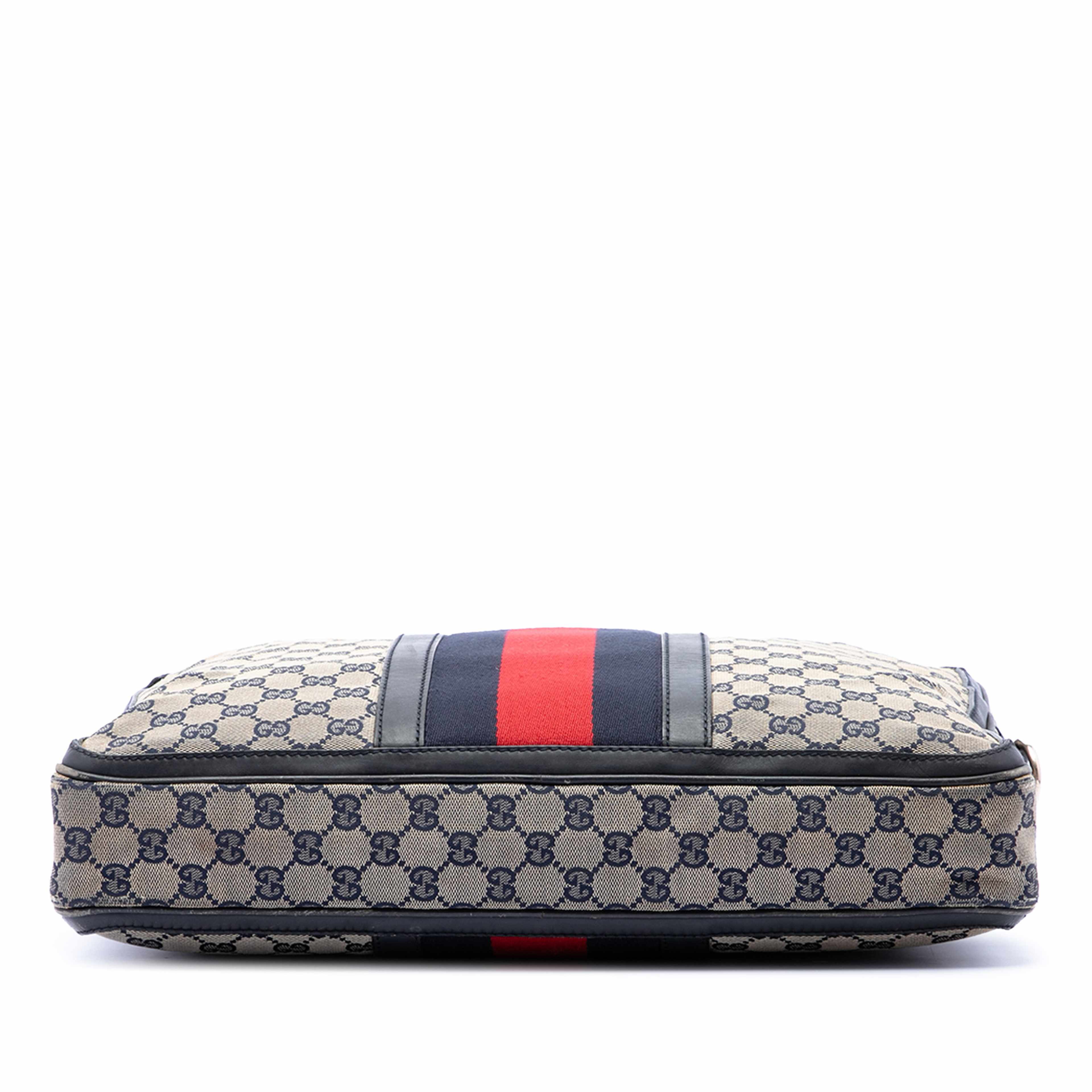 Gucci Gg Canvas Web Briefcase, från Luxclusif, i färgen beige. Klicka för att öppna bilden i stort format