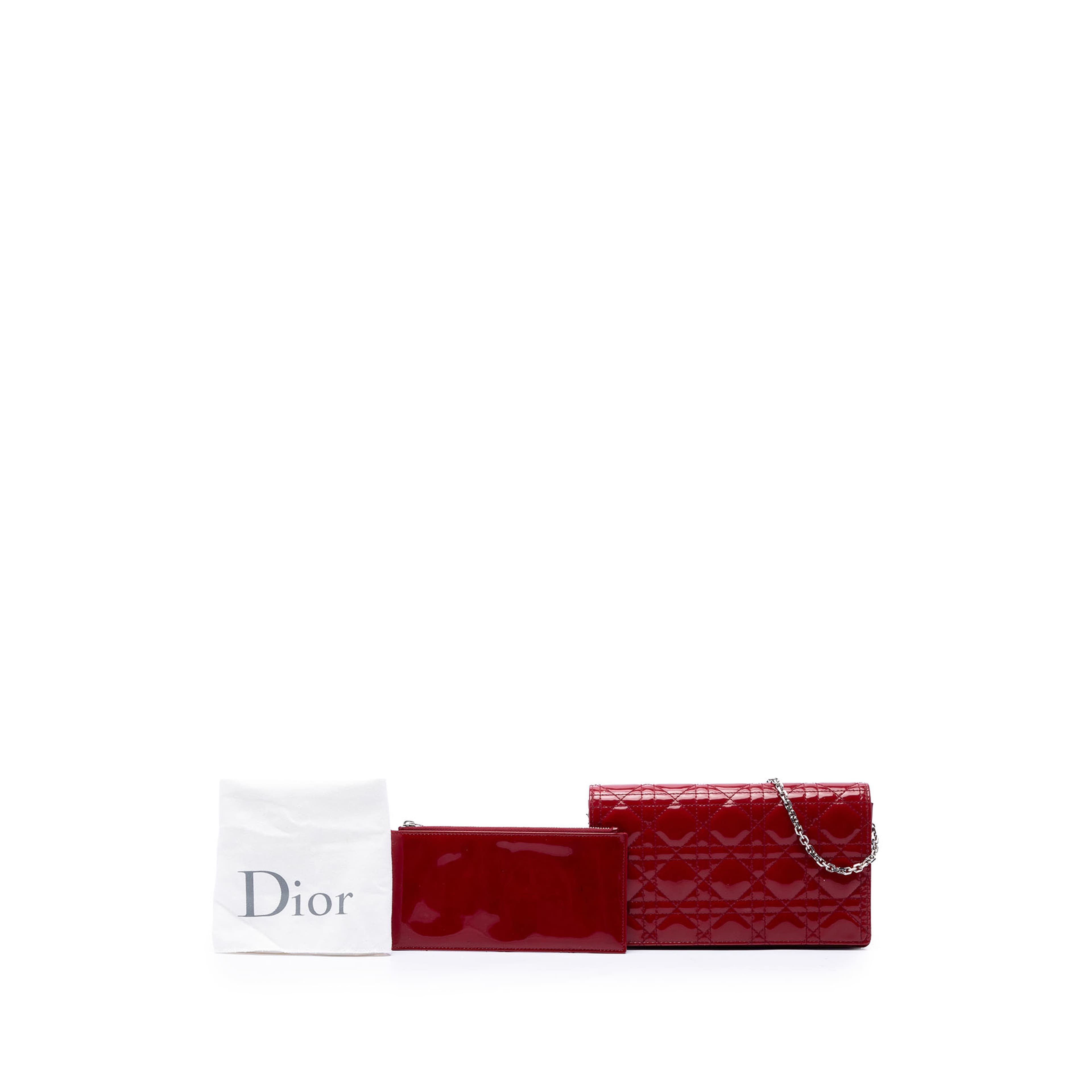 Dior Patent Cannage Lady Dior Chain Convertible Clutch, från Luxclusif, i färgen röd. Klicka för att öppna bilden i stort format