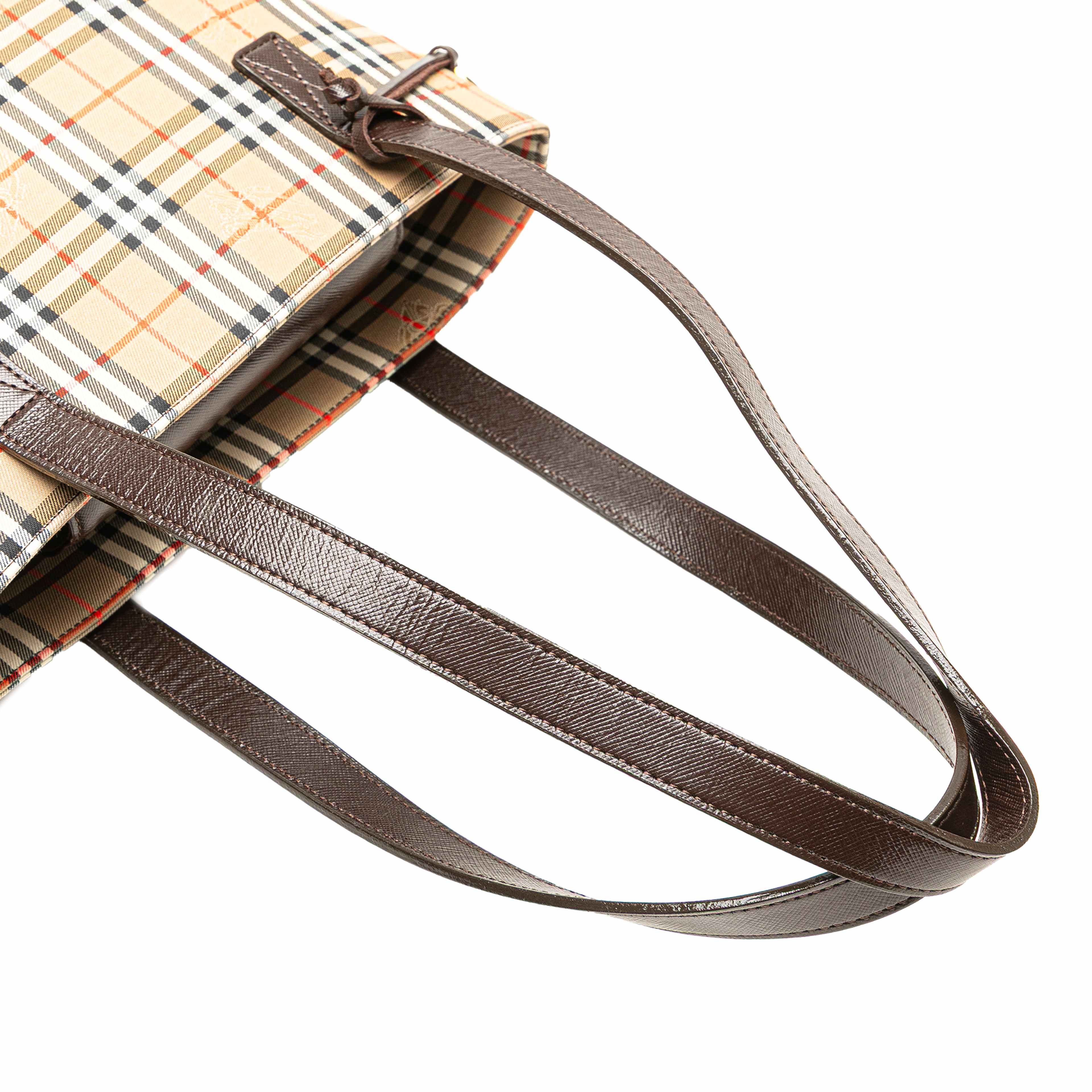 Burberry Haymarket Check Canvas Tote, från Luxclusif, i färgen beige. Klicka för att öppna bilden i stort format