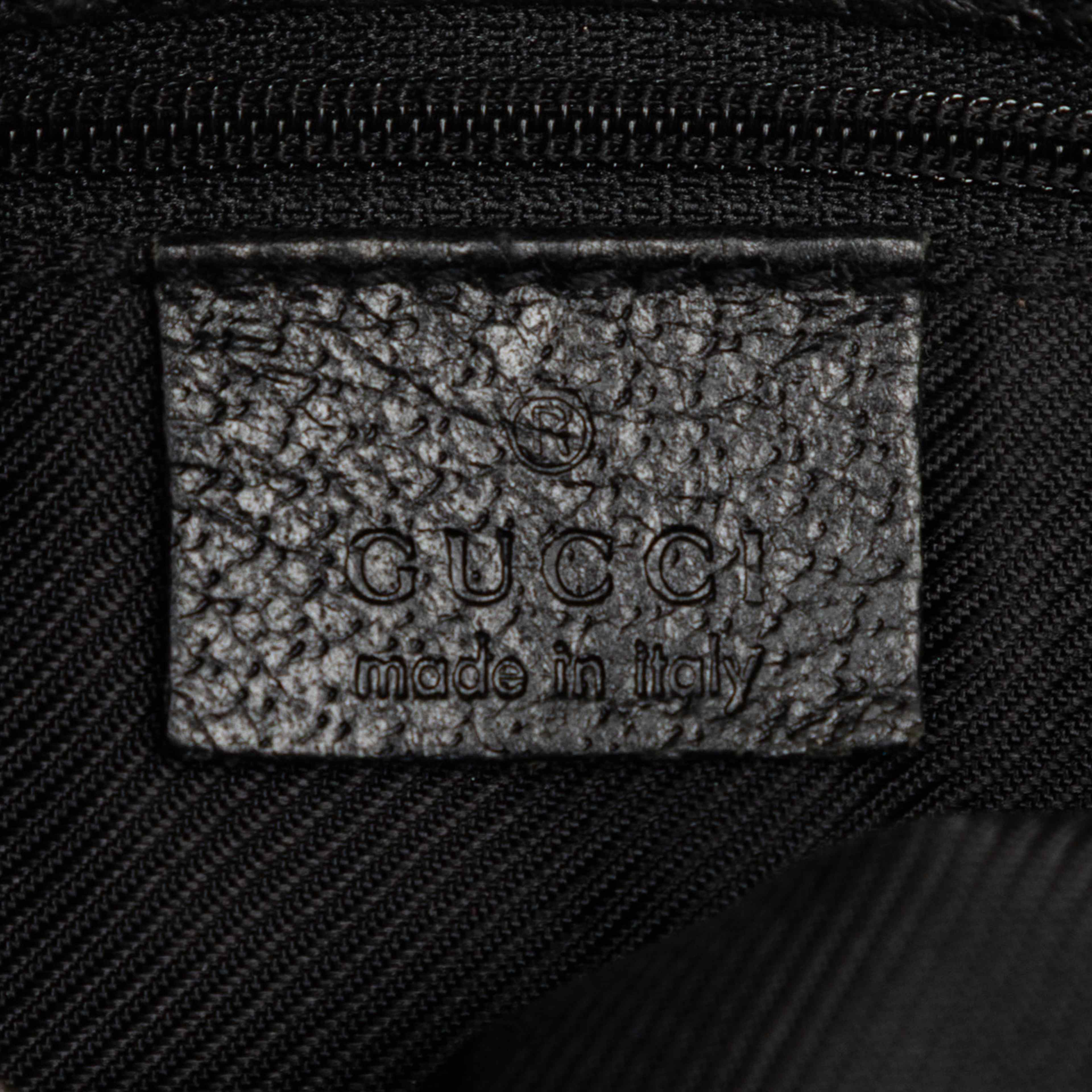 Gucci Gg Canvas Jackie Belt Bag, från Luxclusif, i färgen black. Klicka för att öppna bilden i stort format