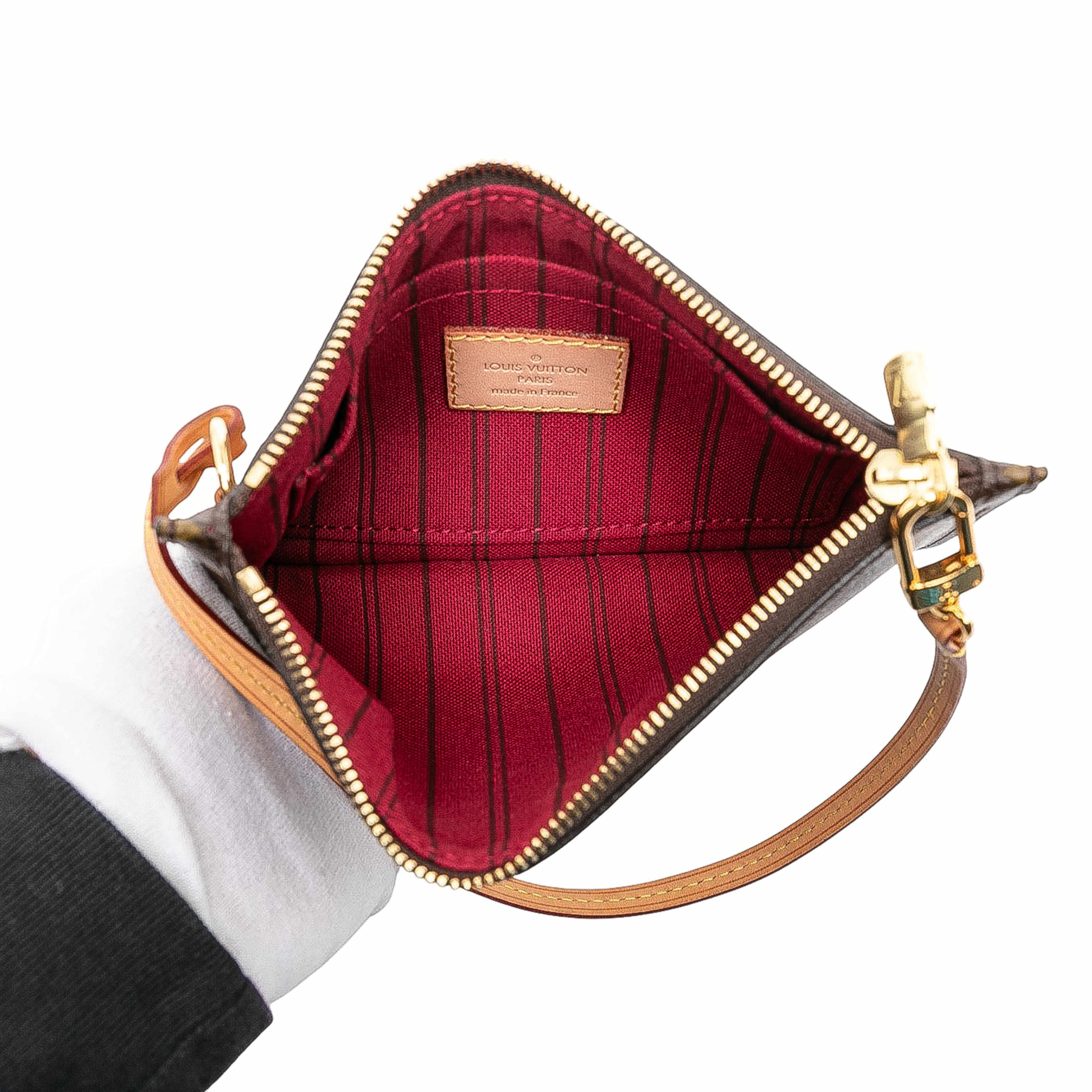 Louis Vuitton Monogram Neverfull Pochette Pm, från Luxclusif, i färgen brown. Klicka för att öppna bilden i stort format