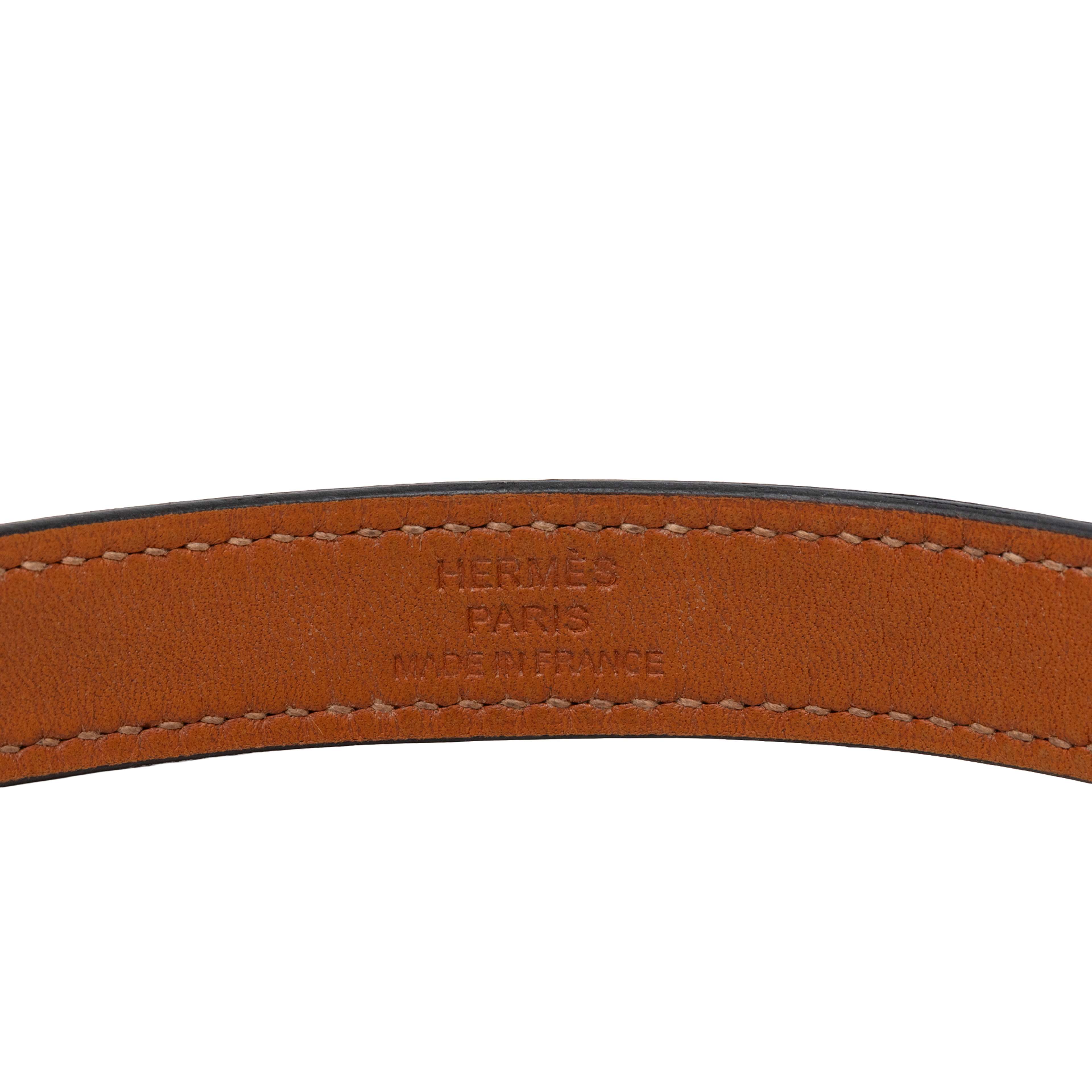 Hermès Leather Drag Double Tour Wrap Bracelet T1, från Luxclusif, i färgen black. Klicka för att öppna bilden i stort format