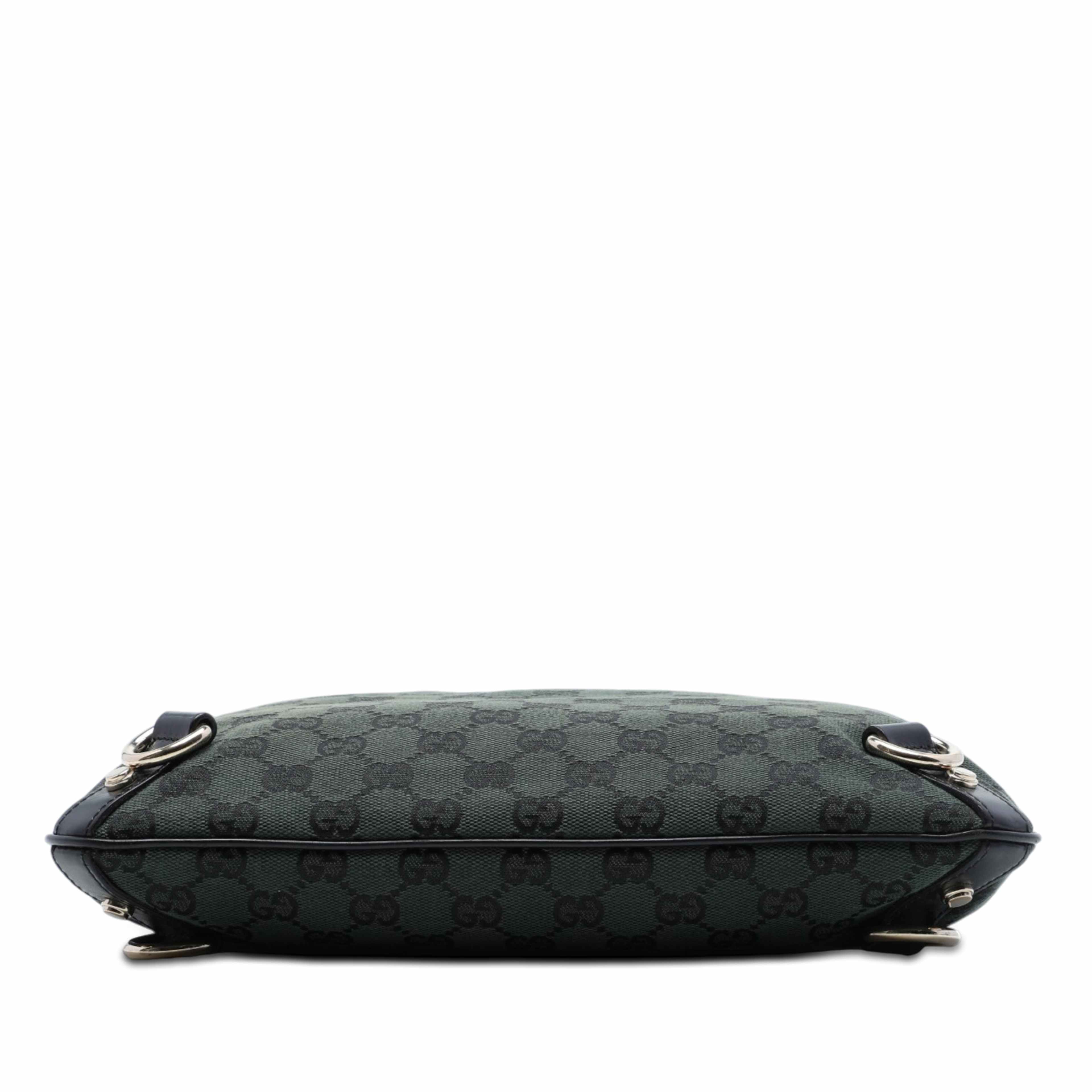 Gucci Gg Canvas Abbey D Ring Crossbody, från Luxclusif, i färgen grön. Klicka för att öppna bilden i stort format