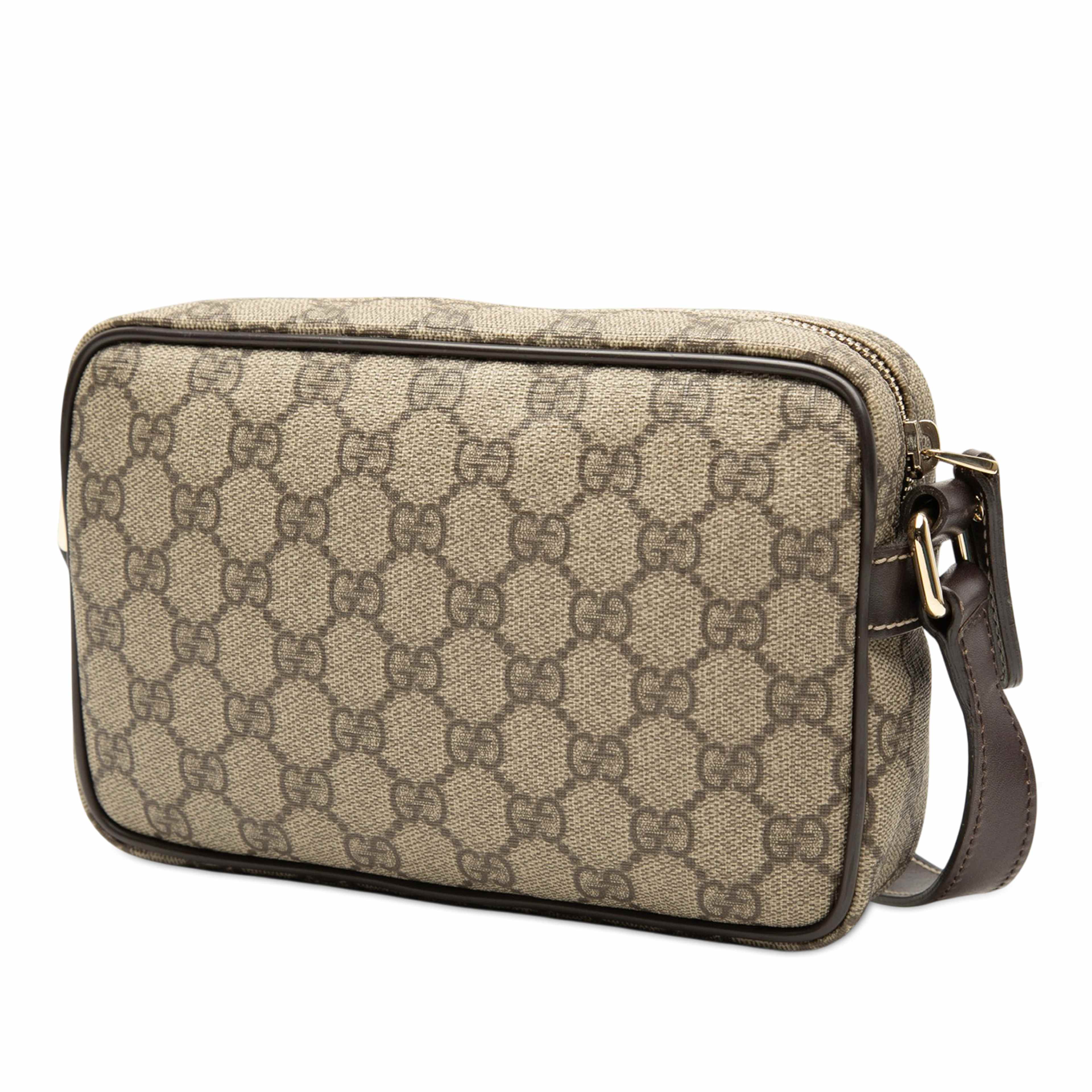 Gucci Gg Supreme Crossbody, från Luxclusif, i färgen beige. Klicka för att öppna bilden i stort format