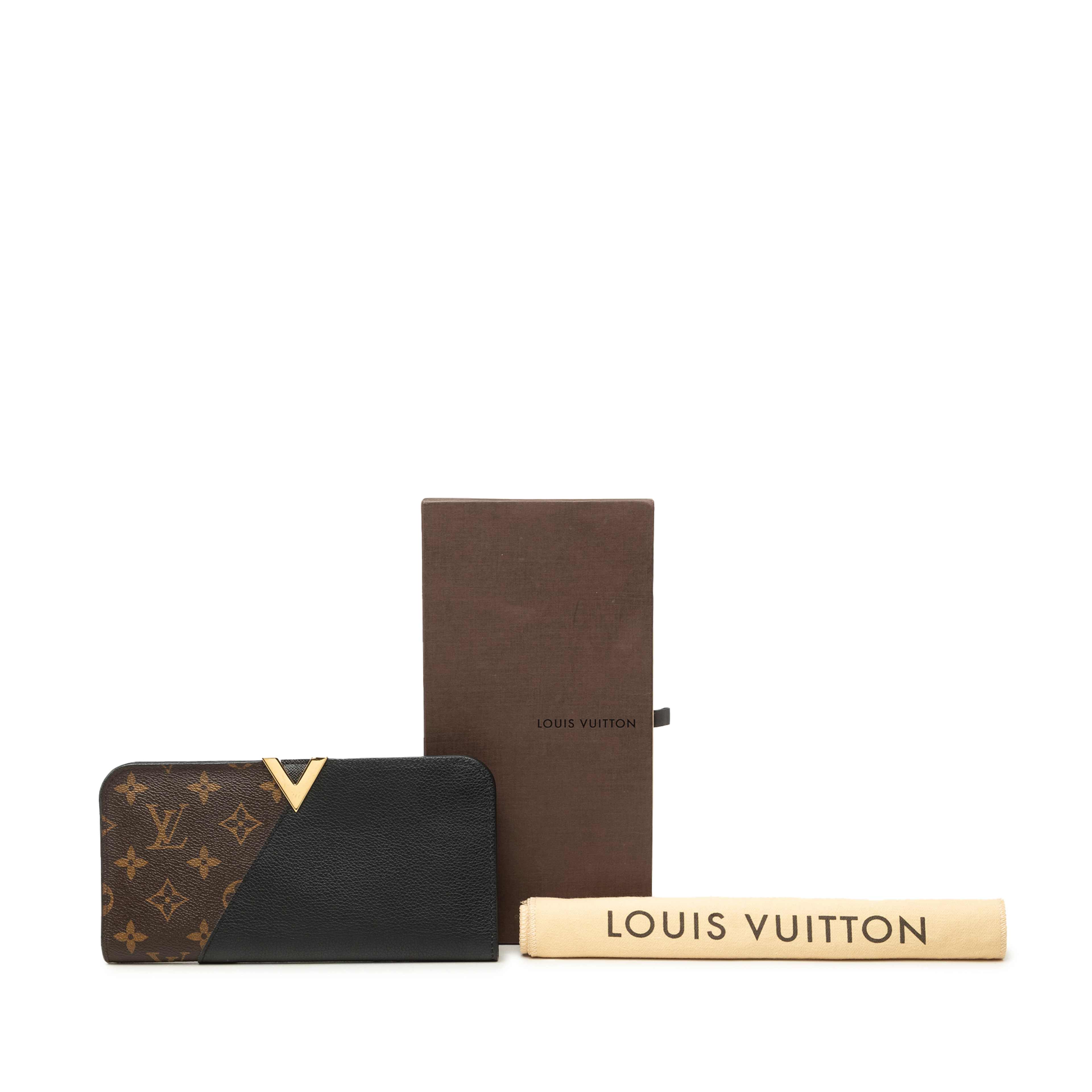 Louis Vuitton Monogram Kimono Wallet, från Luxclusif, i färgen svart. Klicka för att öppna bilden i stort format