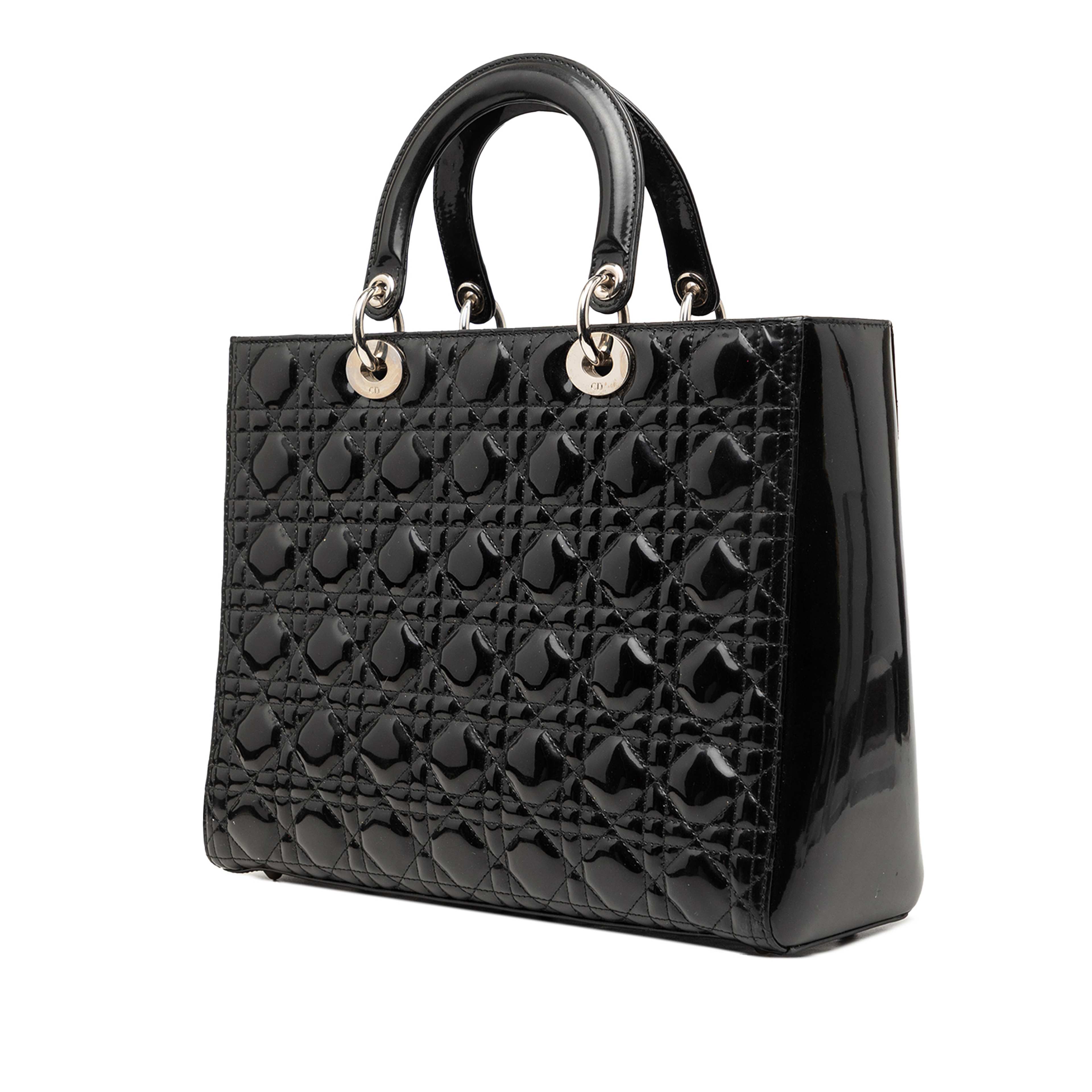 Dior Large Patent Cannage Lady Dior, från Luxclusif, i färgen black. Klicka för att öppna bilden i stort format