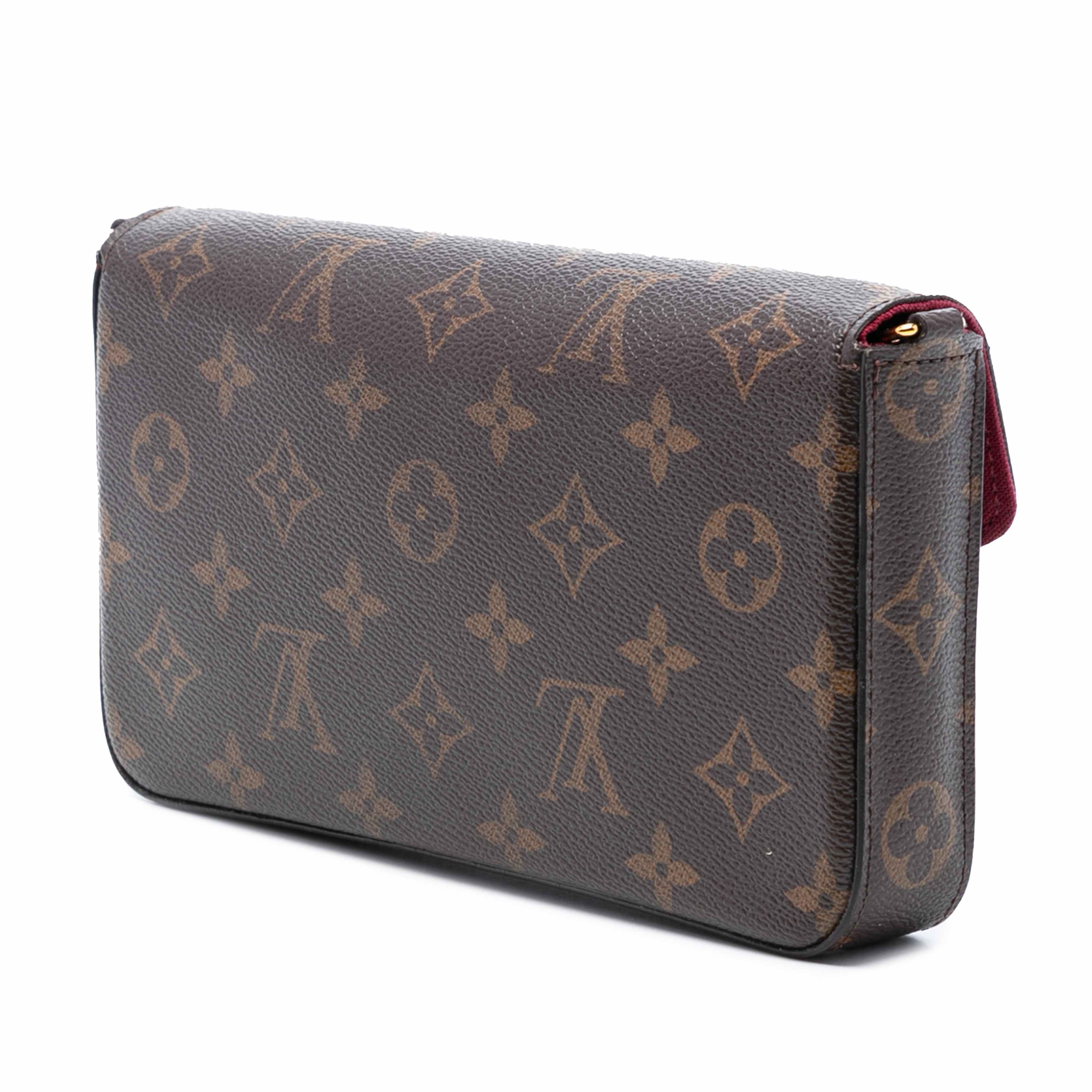 Louis Vuitton Monogram Pochette Felicie, från Luxclusif, i färgen brown. Klicka för att öppna bilden i stort format
