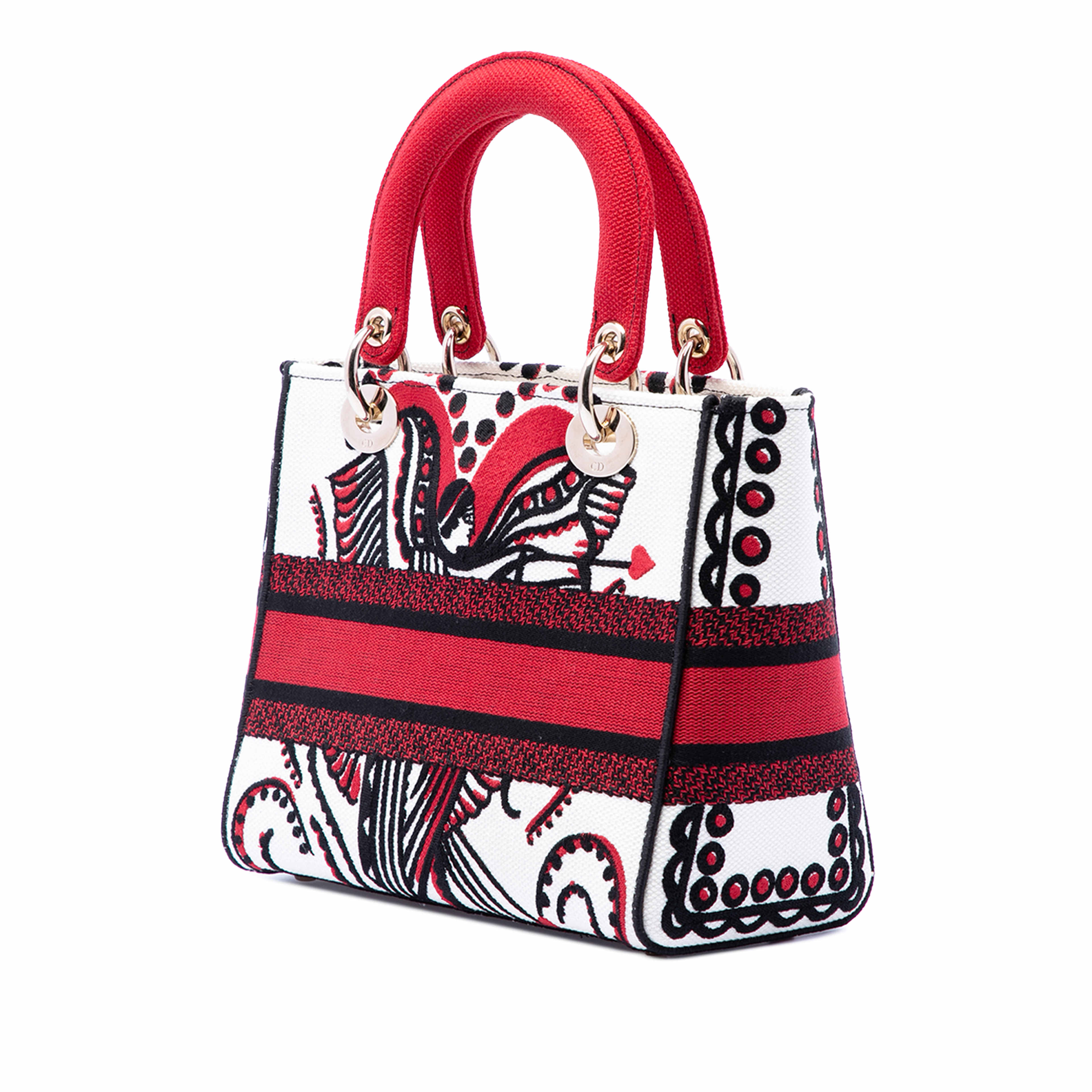 Dior Medium Embroidered Canvas Cupidon Lady D Lite, från Luxclusif, i färgen white. Klicka för att öppna bilden i stort format