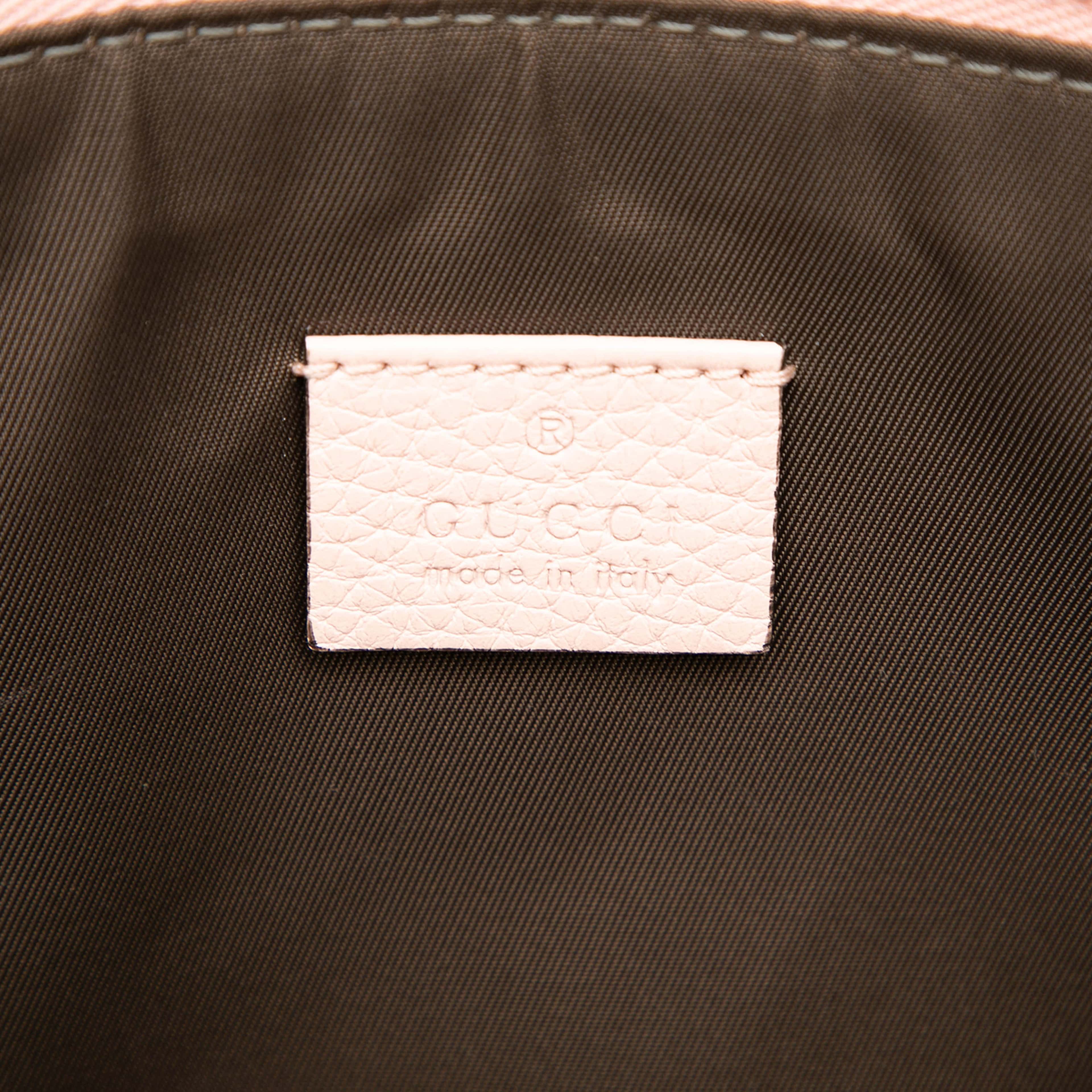 Gucci Leather Blind For Love Clutch, från Luxclusif, i färgen pink. Klicka för att öppna bilden i stort format