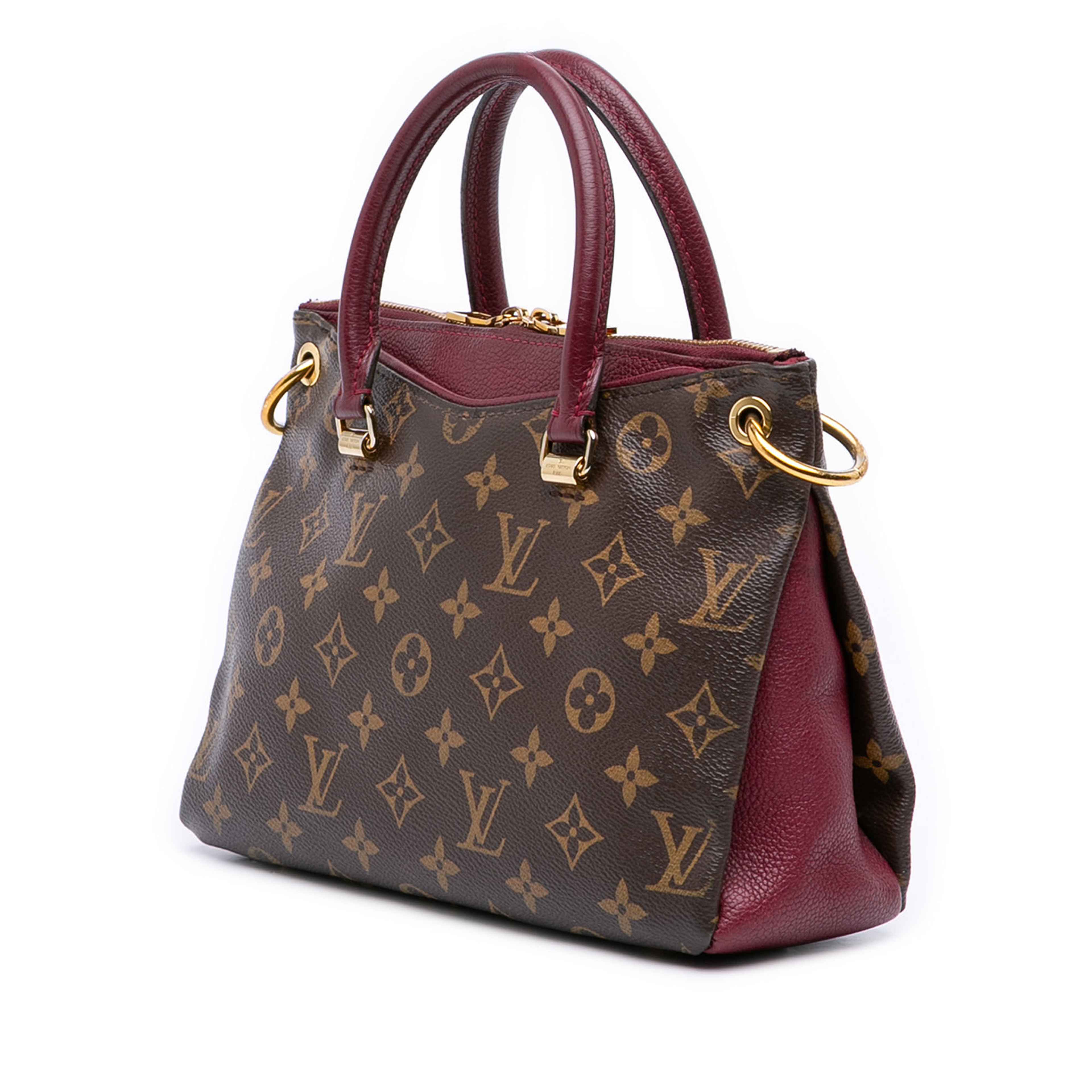 Louis Vuitton Monogram Pallas Bb, från Luxclusif, i färgen brown. Klicka för att öppna bilden i stort format