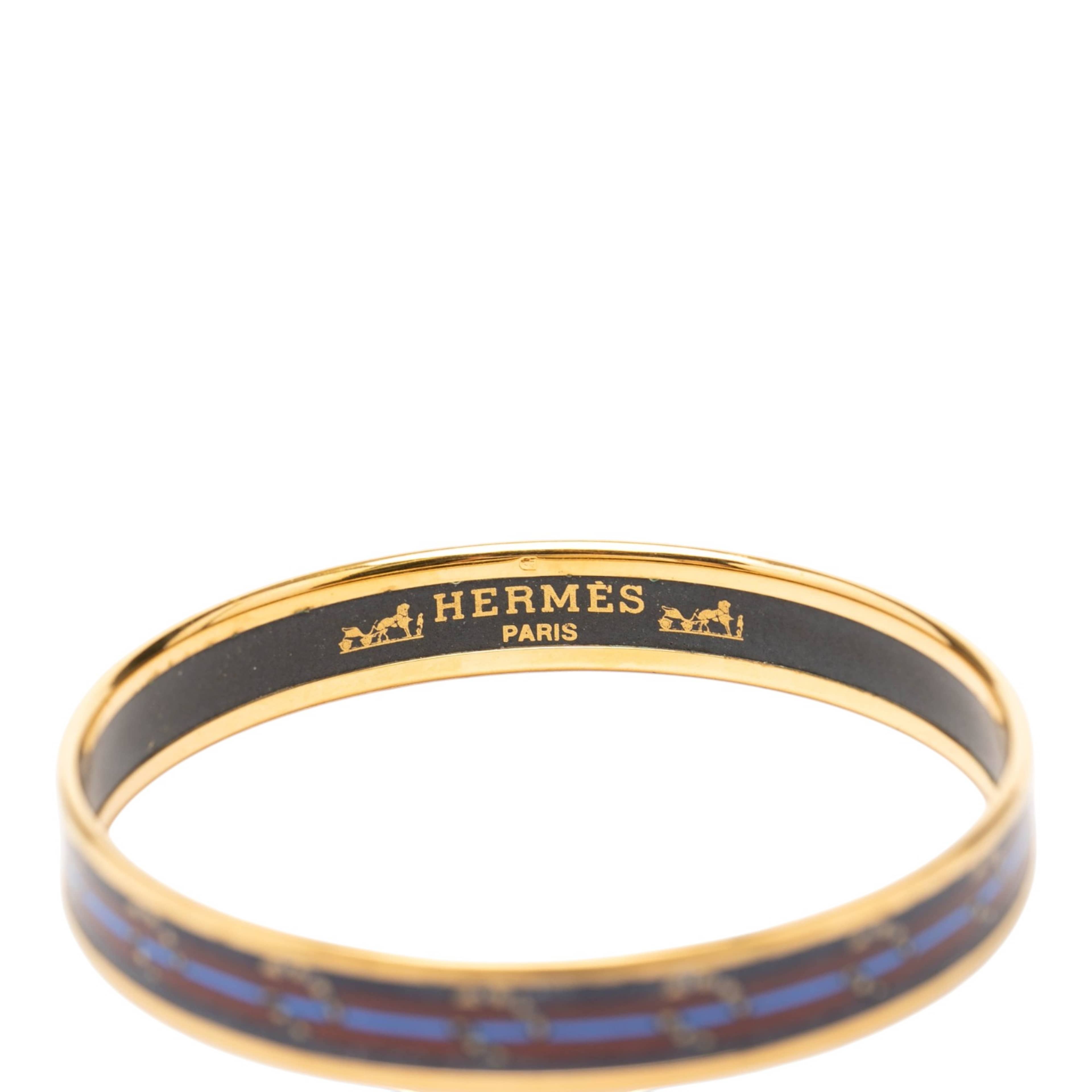 Hermès Narrow Horse Horseshoe Cloisonne Enamel Bangle 62, från Luxclusif, i färgen violet. Klicka för att öppna bilden i stort format
