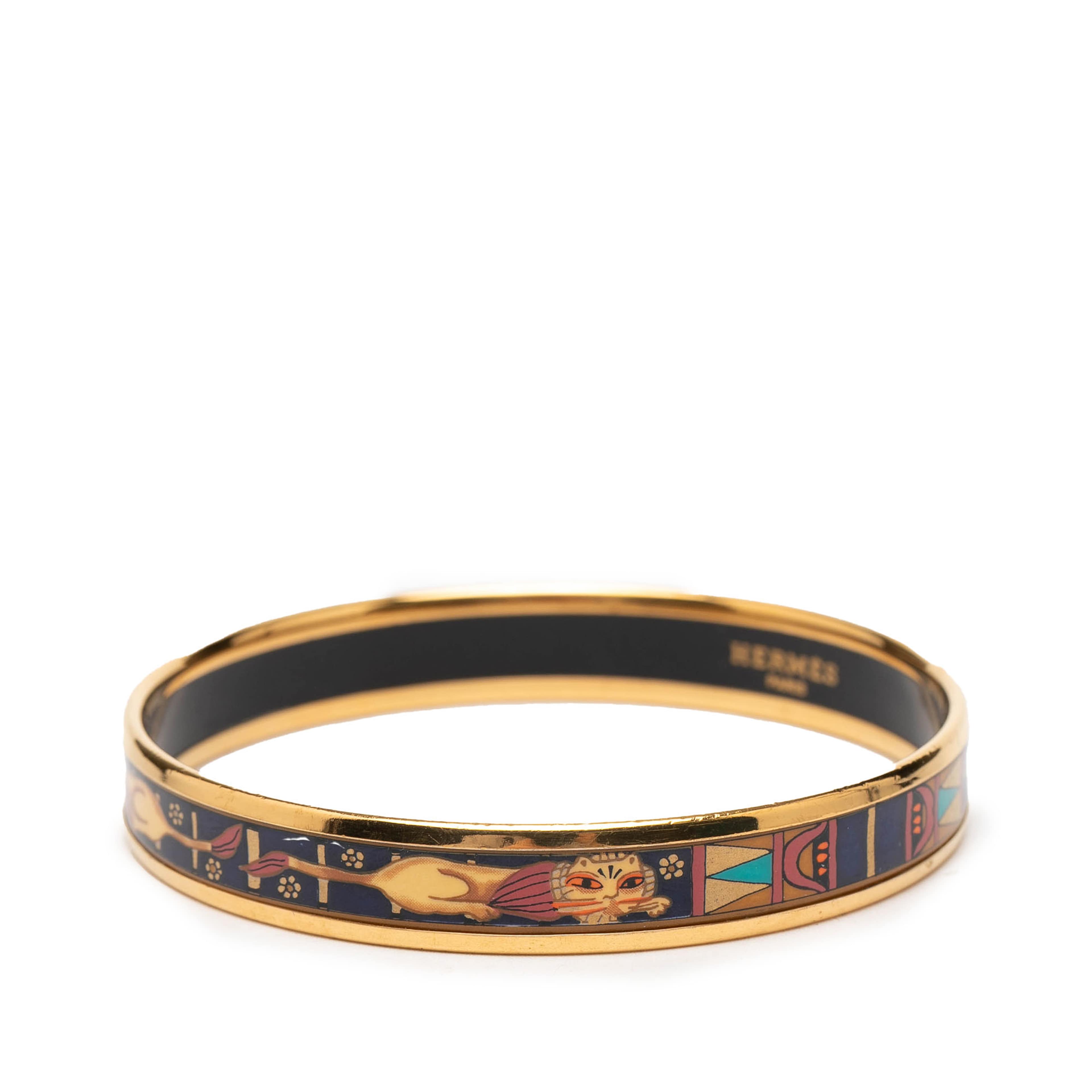 Hermès Narrow Lion Head Enamel Bangle 62, från Luxclusif, i färgen black. Klicka för att öppna bilden i stort format