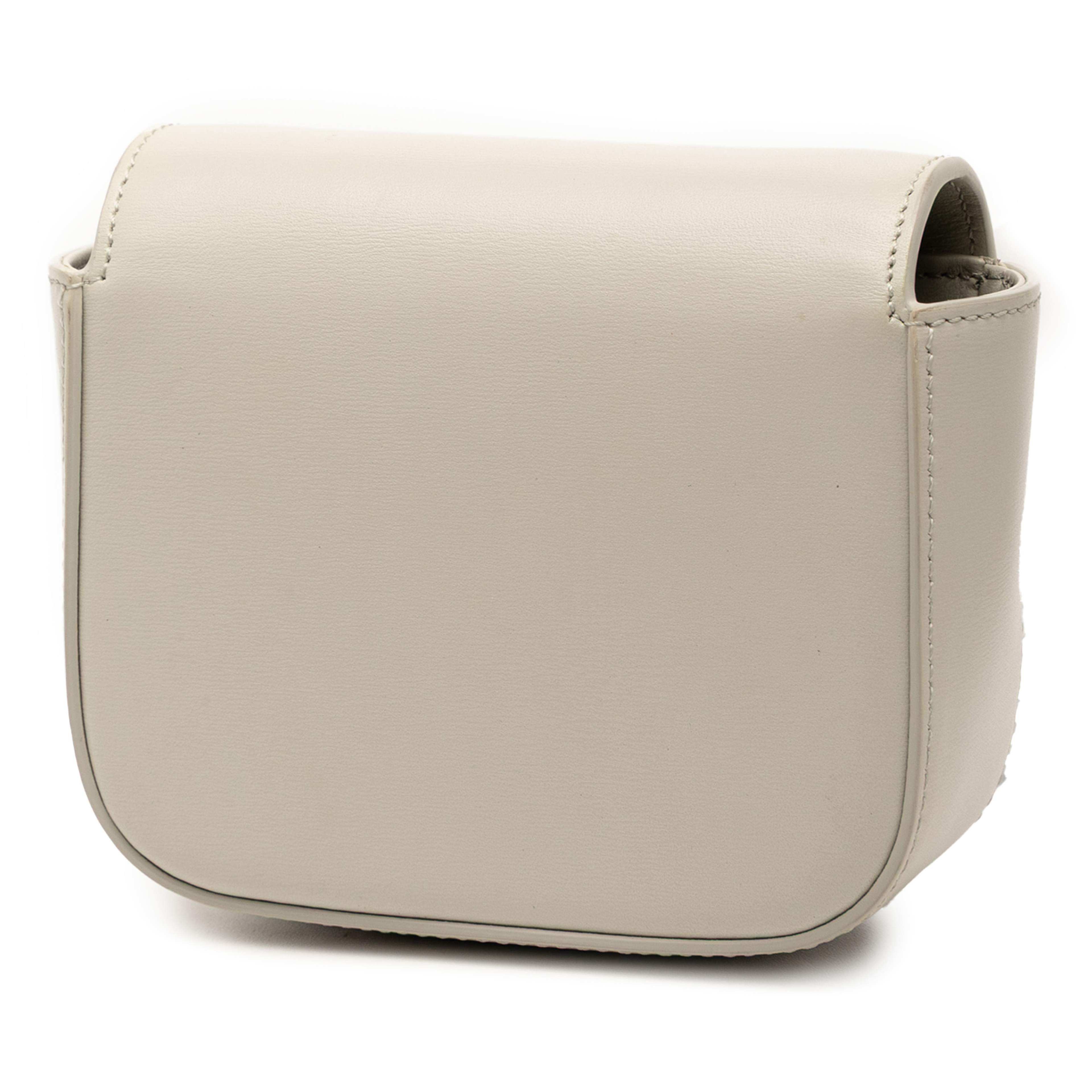 Celine Mini Calfskin Claude Crossbody, från Luxclusif, i färgen light beige. Klicka för att öppna bilden i stort format