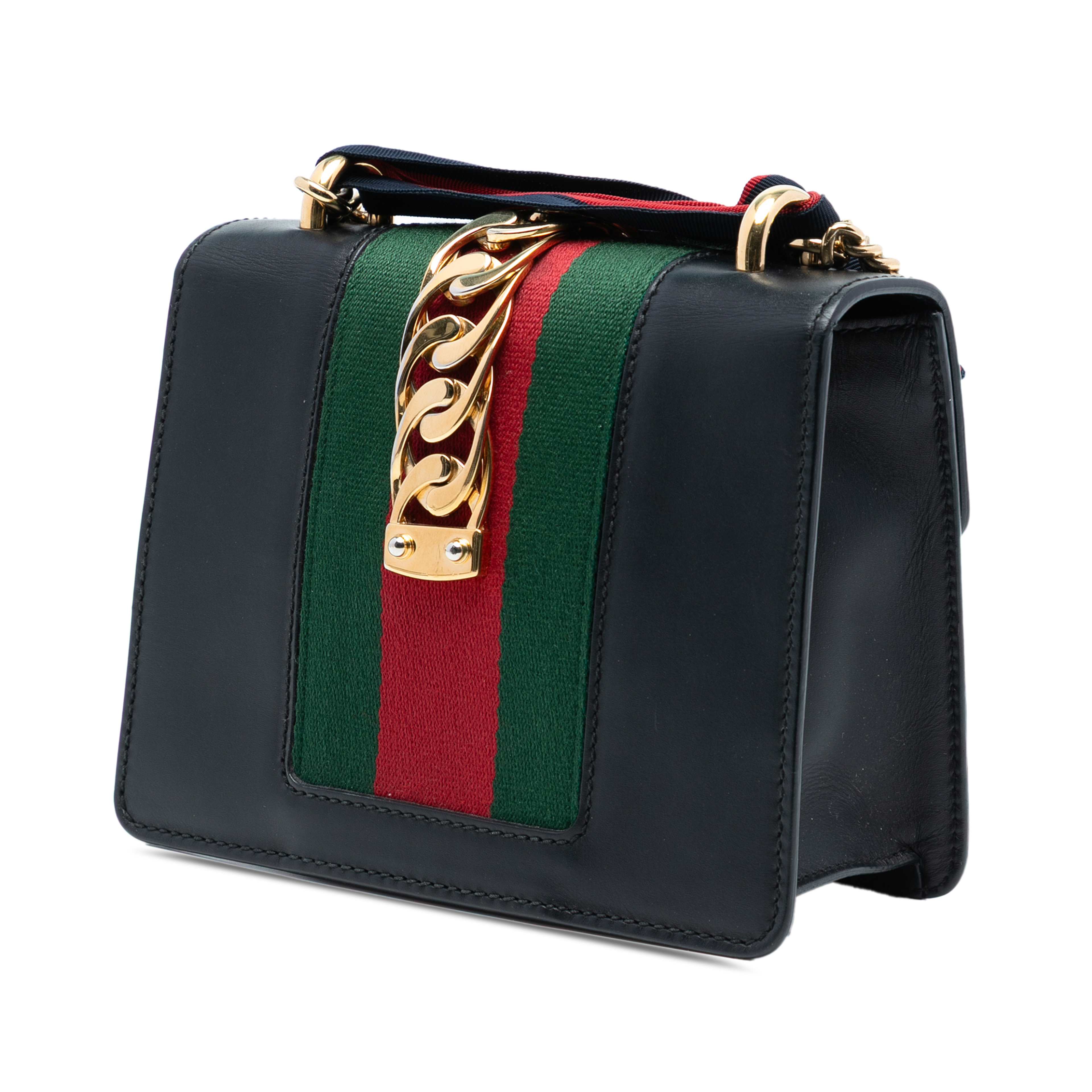 Gucci Mini Leather Web Sylvie Chain Crossbody, från Luxclusif, i färgen black. Klicka för att öppna bilden i stort format