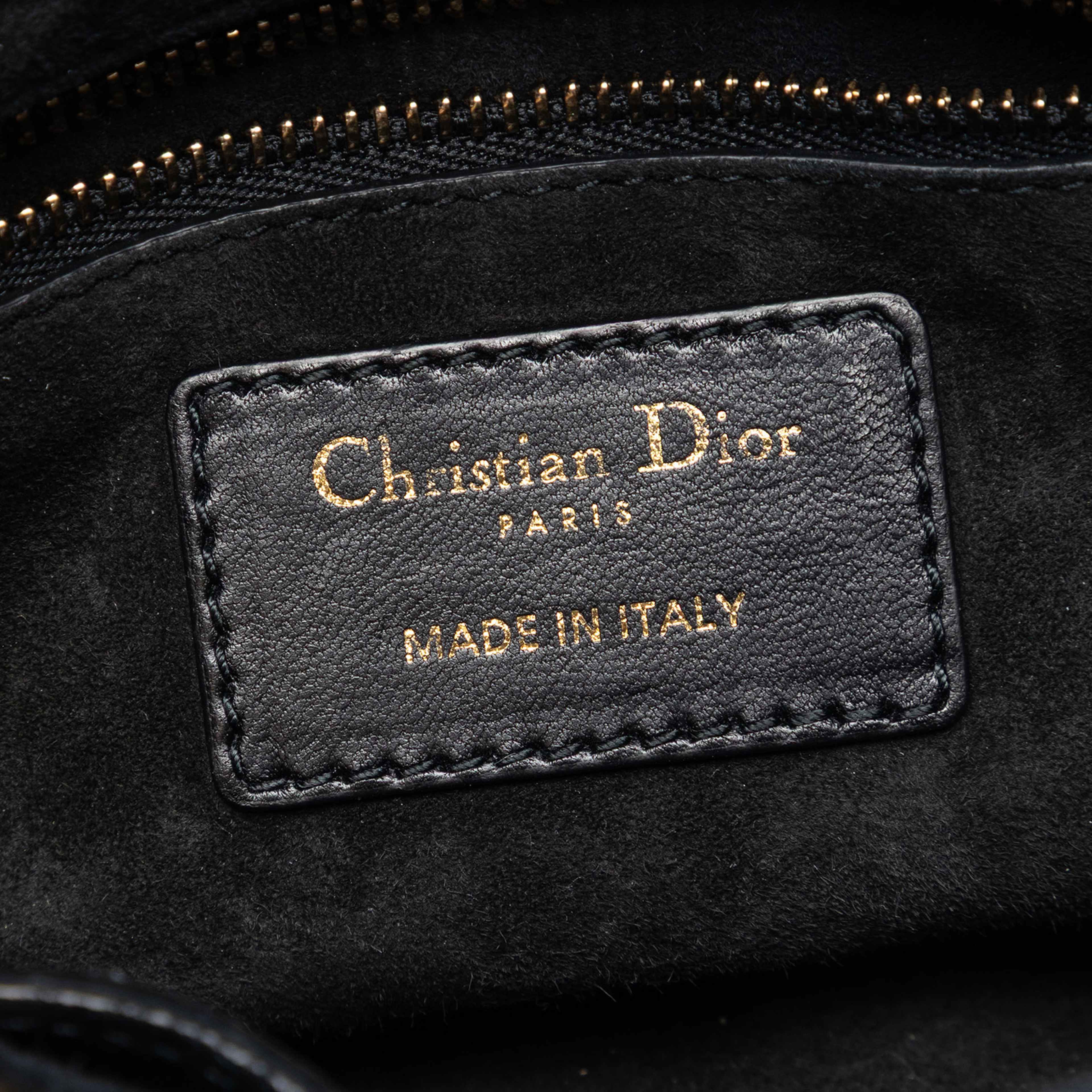 Dior Mini Lambskin Cannage Studded Supple Lady Dior, från Luxclusif, i färgen black. Klicka för att öppna bilden i stort format
