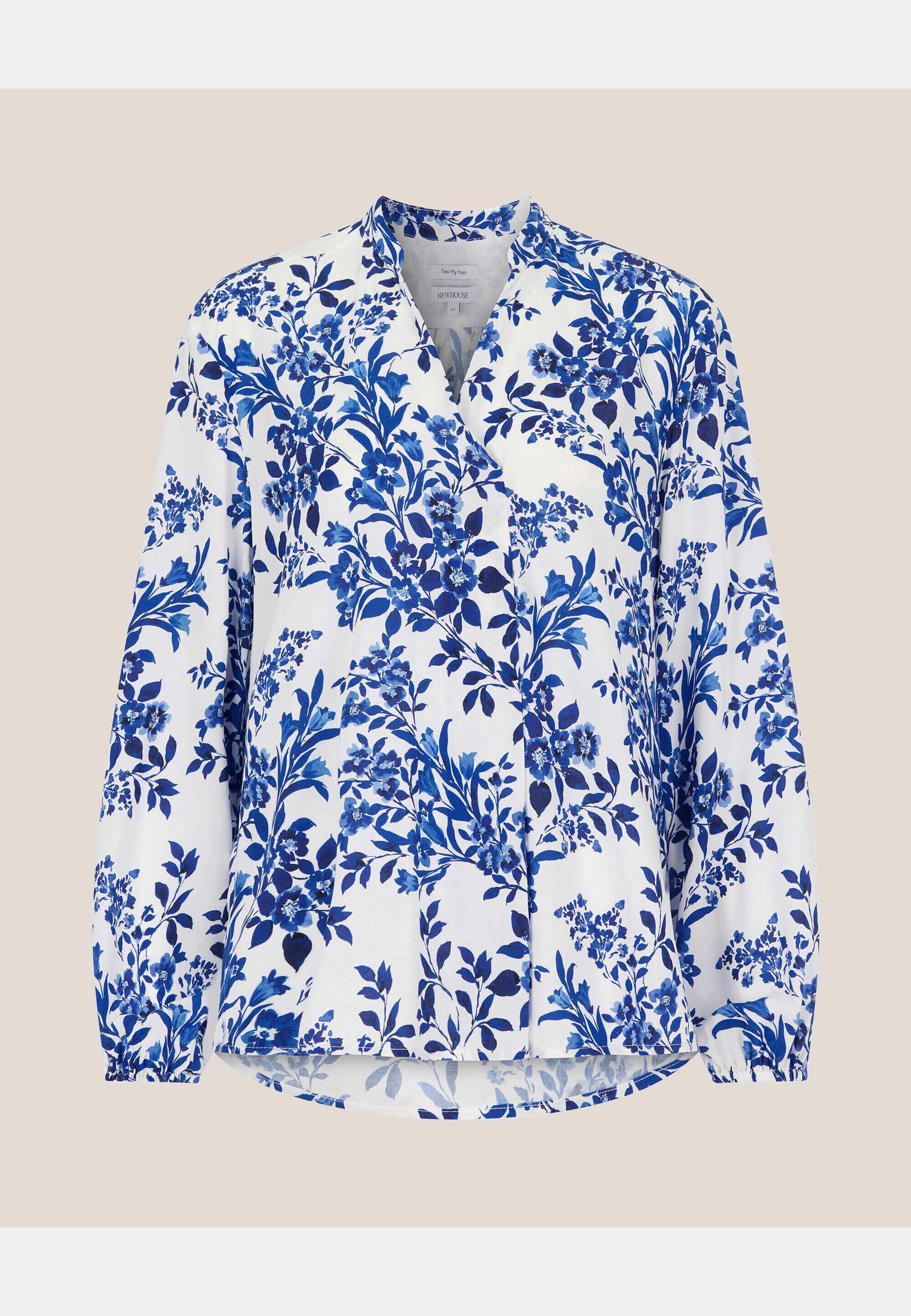 Marissa Blouse, från Newhouse, i färgen kornblå. Klicka för att öppna bilden i stort format