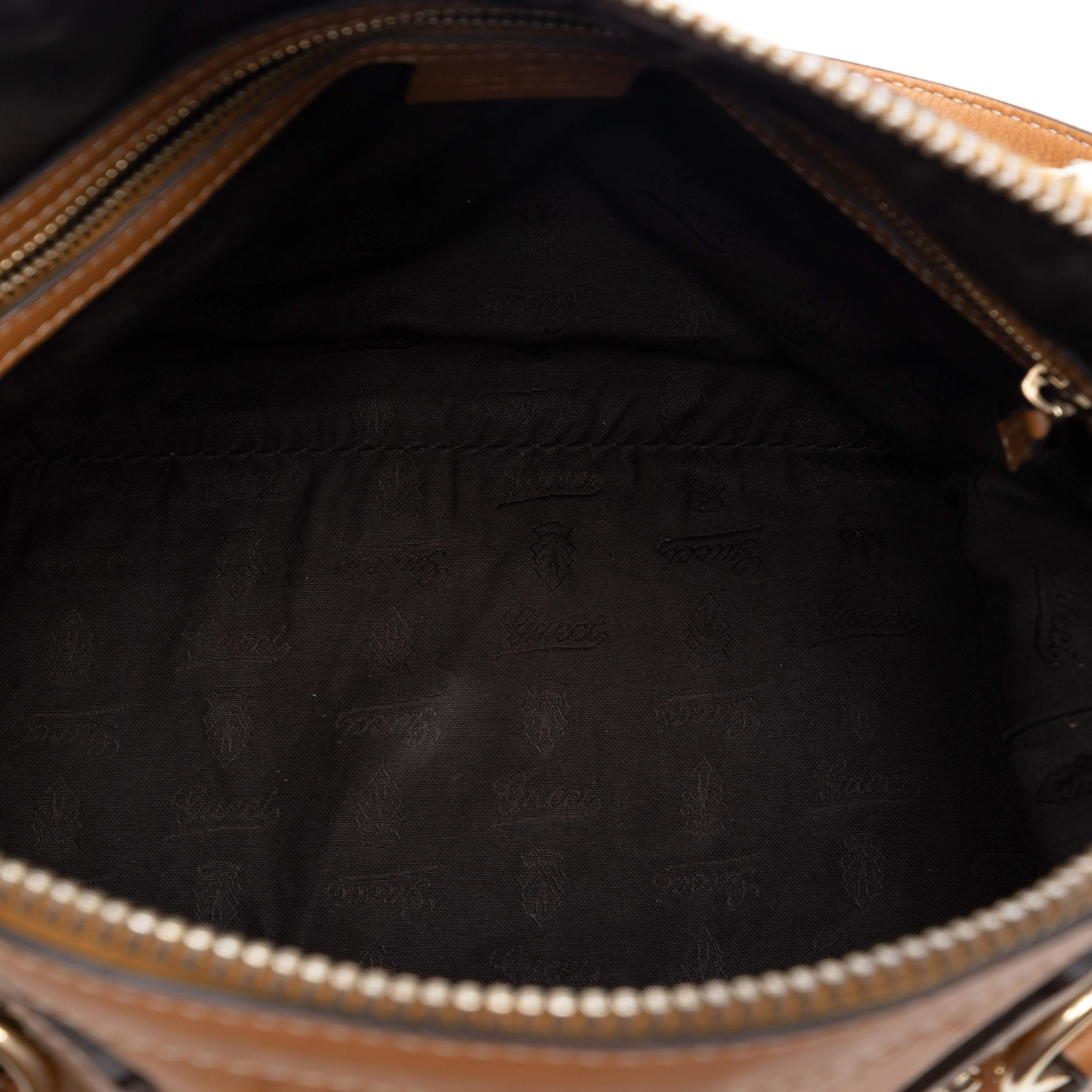 Gucci Medium Guccissima Charm Dome Satchel, från Luxclusif, i färgen brown. Klicka för att öppna bilden i stort format