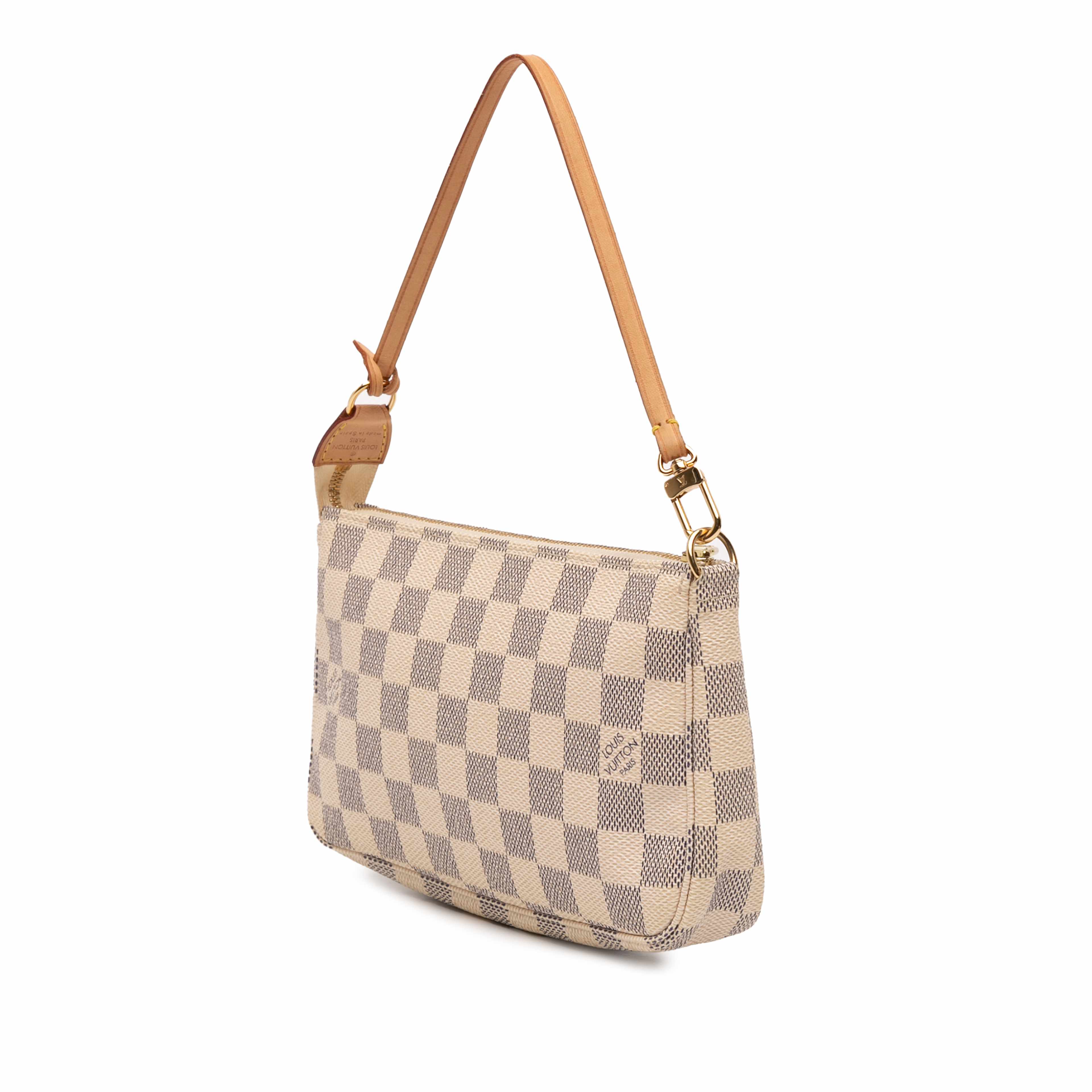 Louis Vuitton Damier Azur Pochette Accessoires, från Luxclusif, i färgen white. Klicka för att öppna bilden i stort format