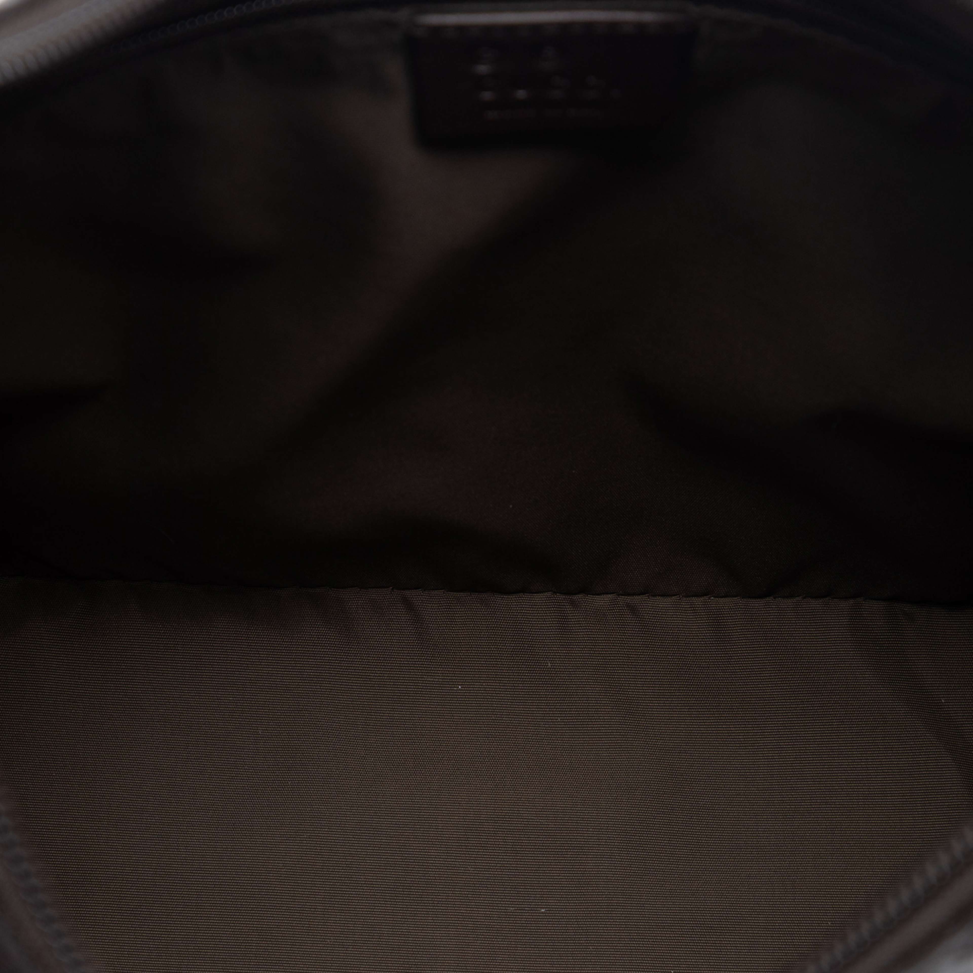 Gucci Metallic Guccissima Shoulder Bag, från Luxclusif, i färgen dark brown. Klicka för att öppna bilden i stort format