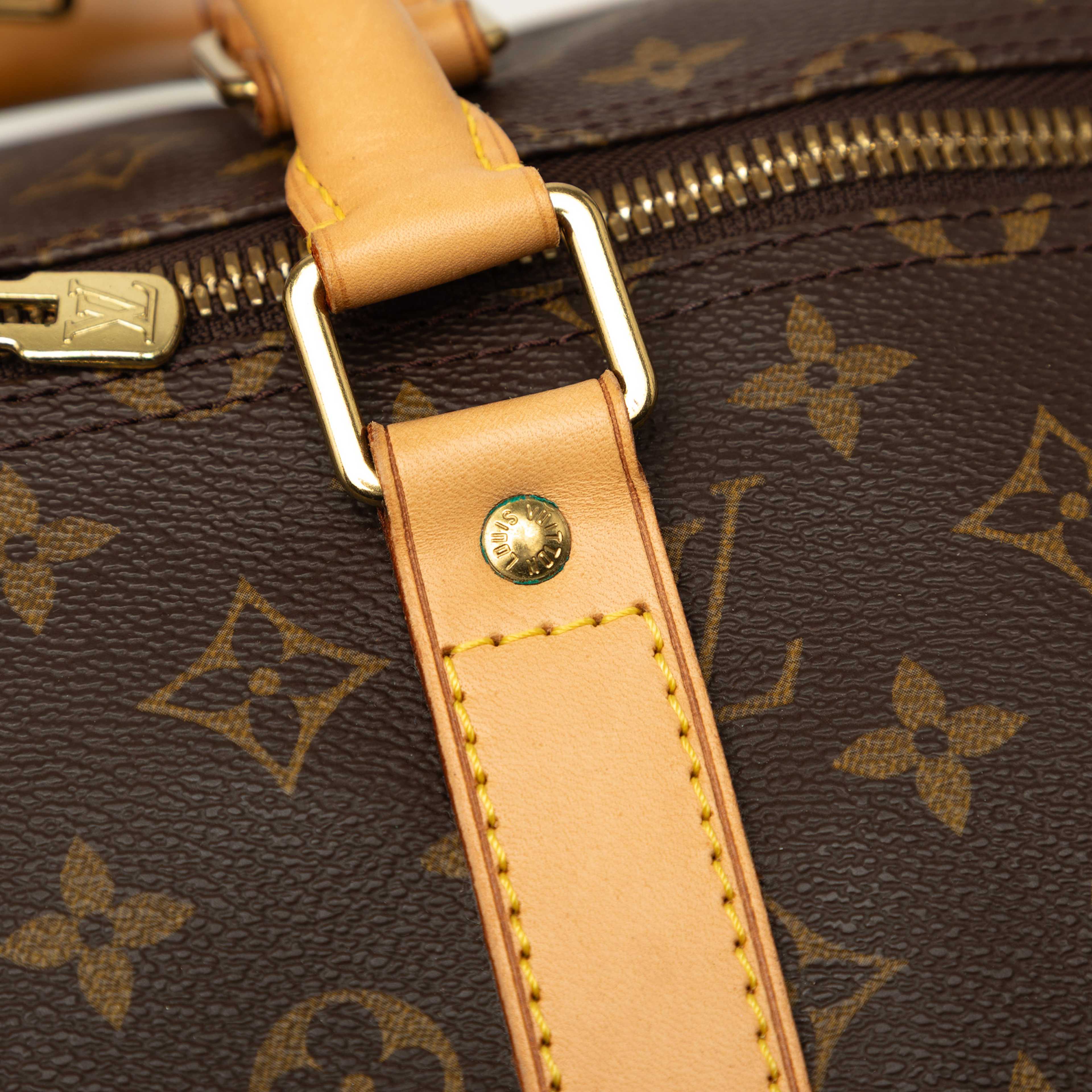 Louis Vuitton Monogram Keepall 55, från Luxclusif, i färgen brun. Klicka för att öppna bilden i stort format