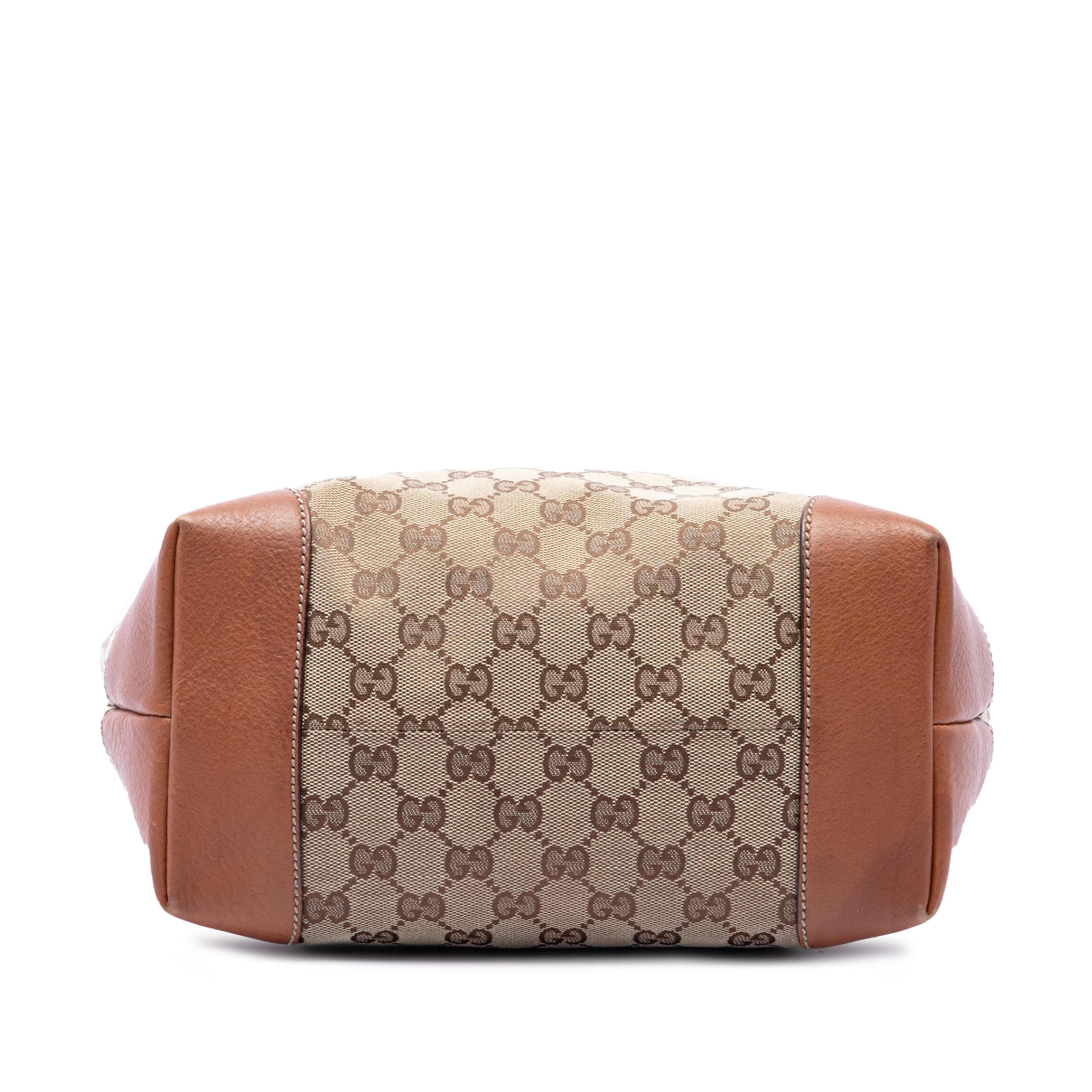 Gucci Gg Canvas Gg Charm Tote, från Luxclusif, i färgen brun. Klicka för att öppna bilden i stort format