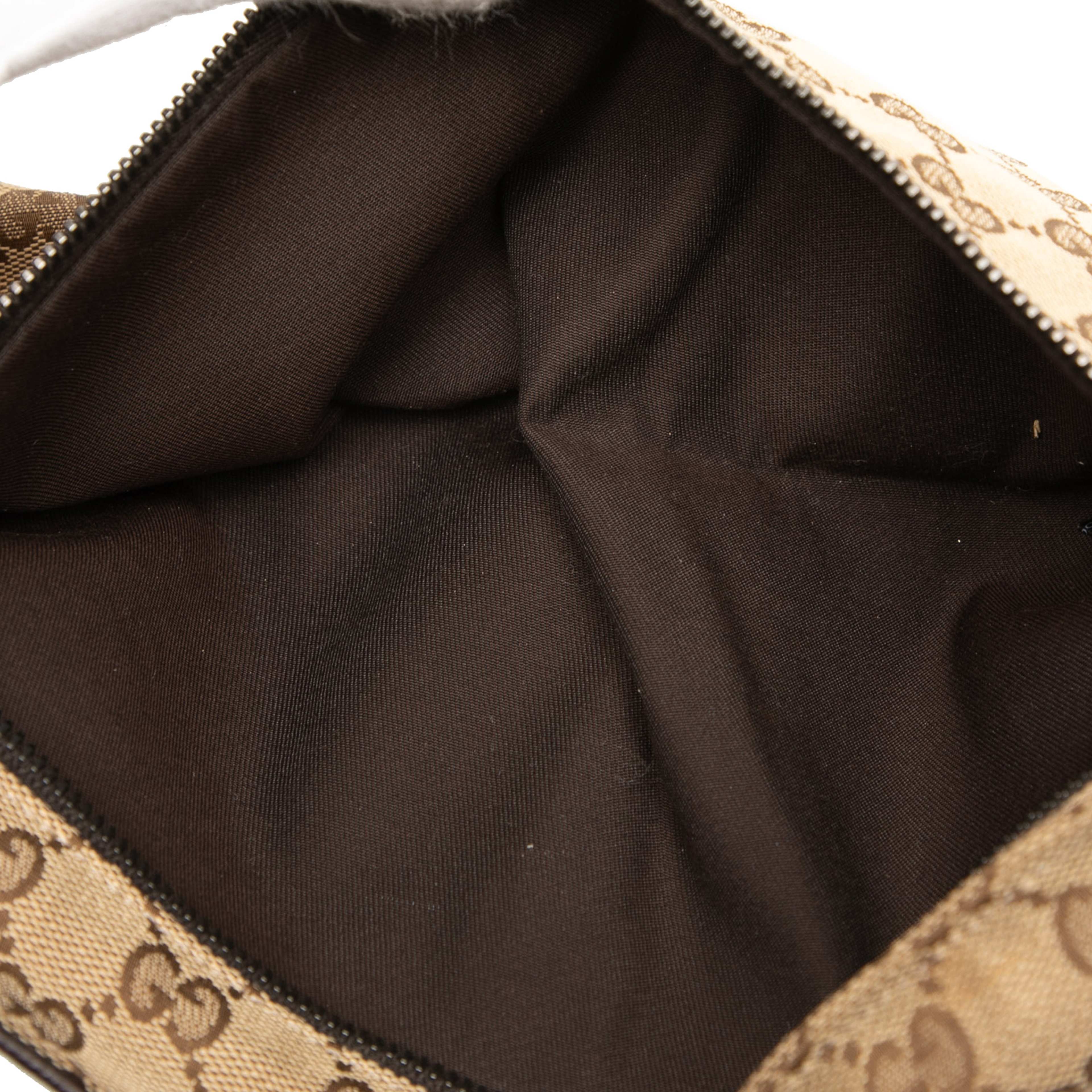 Gucci Gg Canvas Double Pocket Belt Bag, från Luxclusif, i färgen beige. Klicka för att öppna bilden i stort format