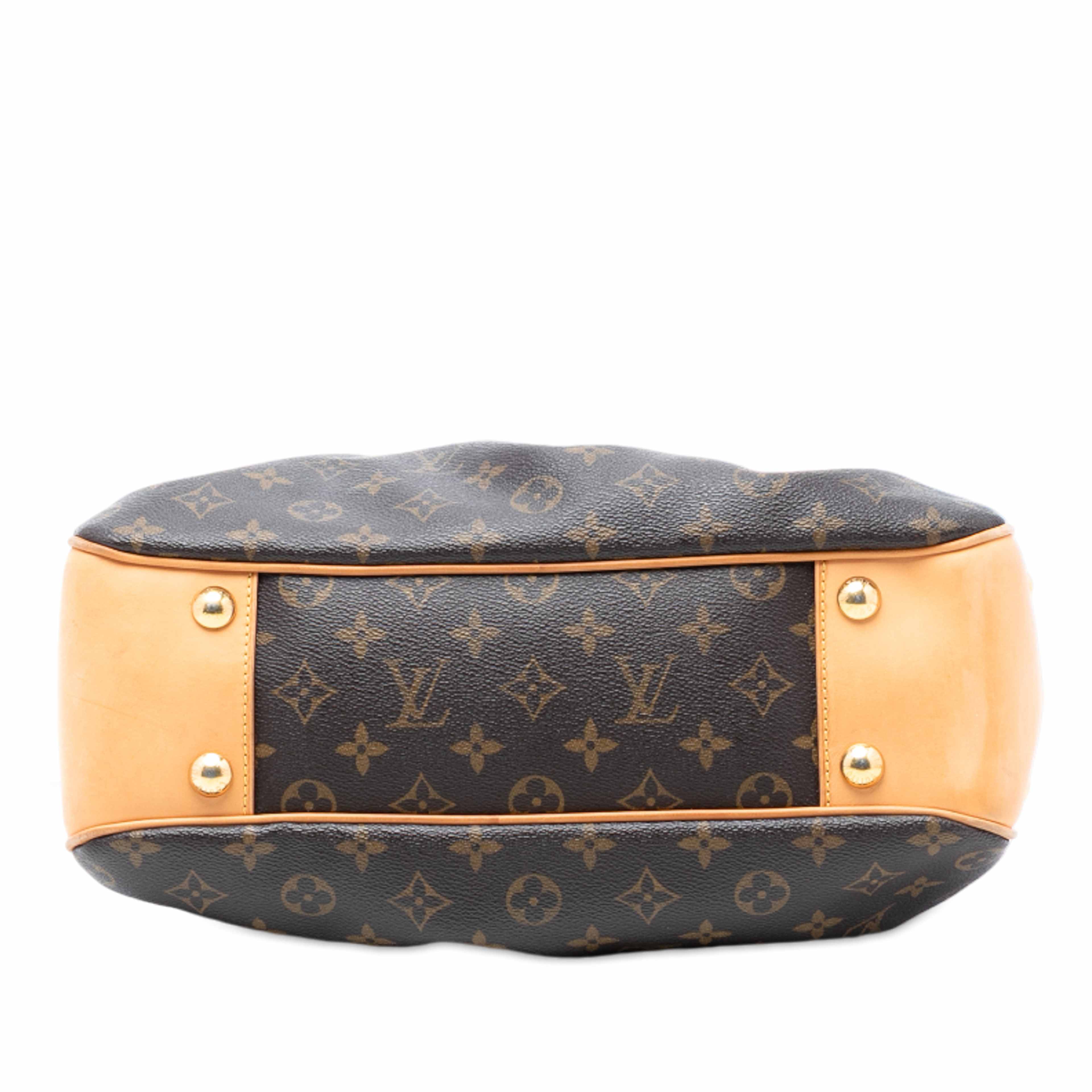Louis Vuitton Monogram Boetie Pm, från Luxclusif, i färgen brown. Klicka för att öppna bilden i stort format