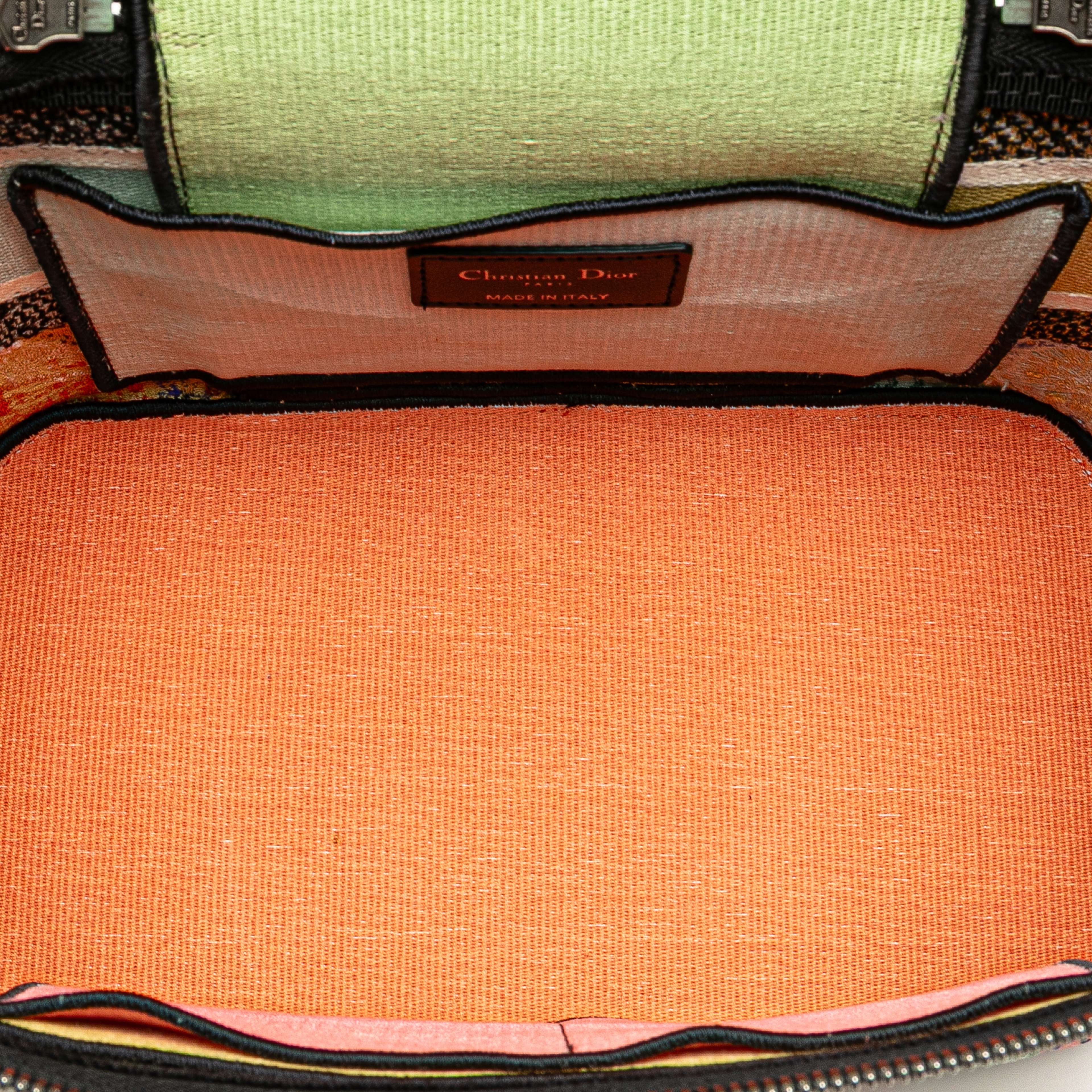 Dior Embroidered Canvas Dior In Lights Diortravel Vanity Case, från Luxclusif, i färgen pink. Klicka för att öppna bilden i stort format