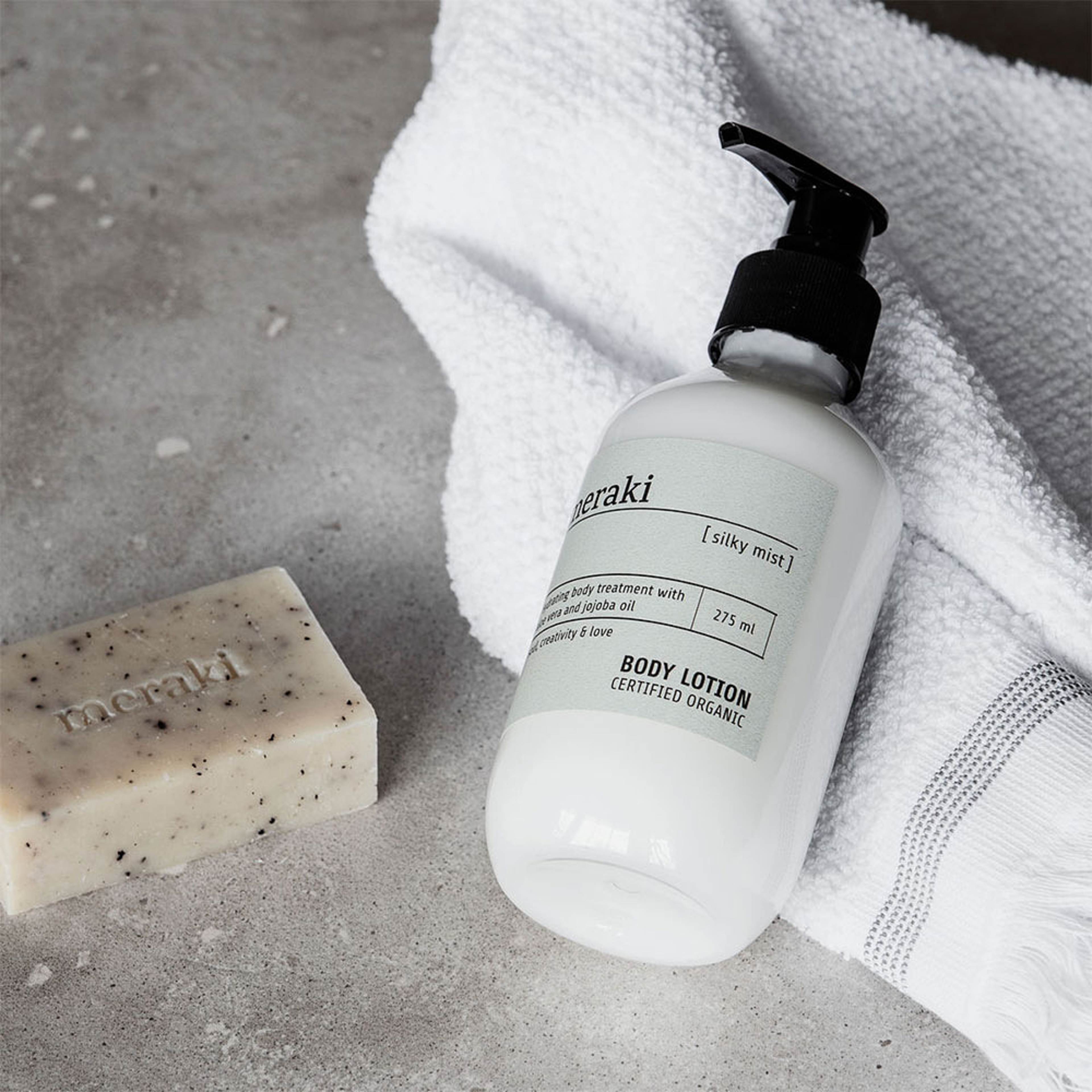 Body lotion, Silky mist, från Meraki. Klicka för att öppna bilden i stort format