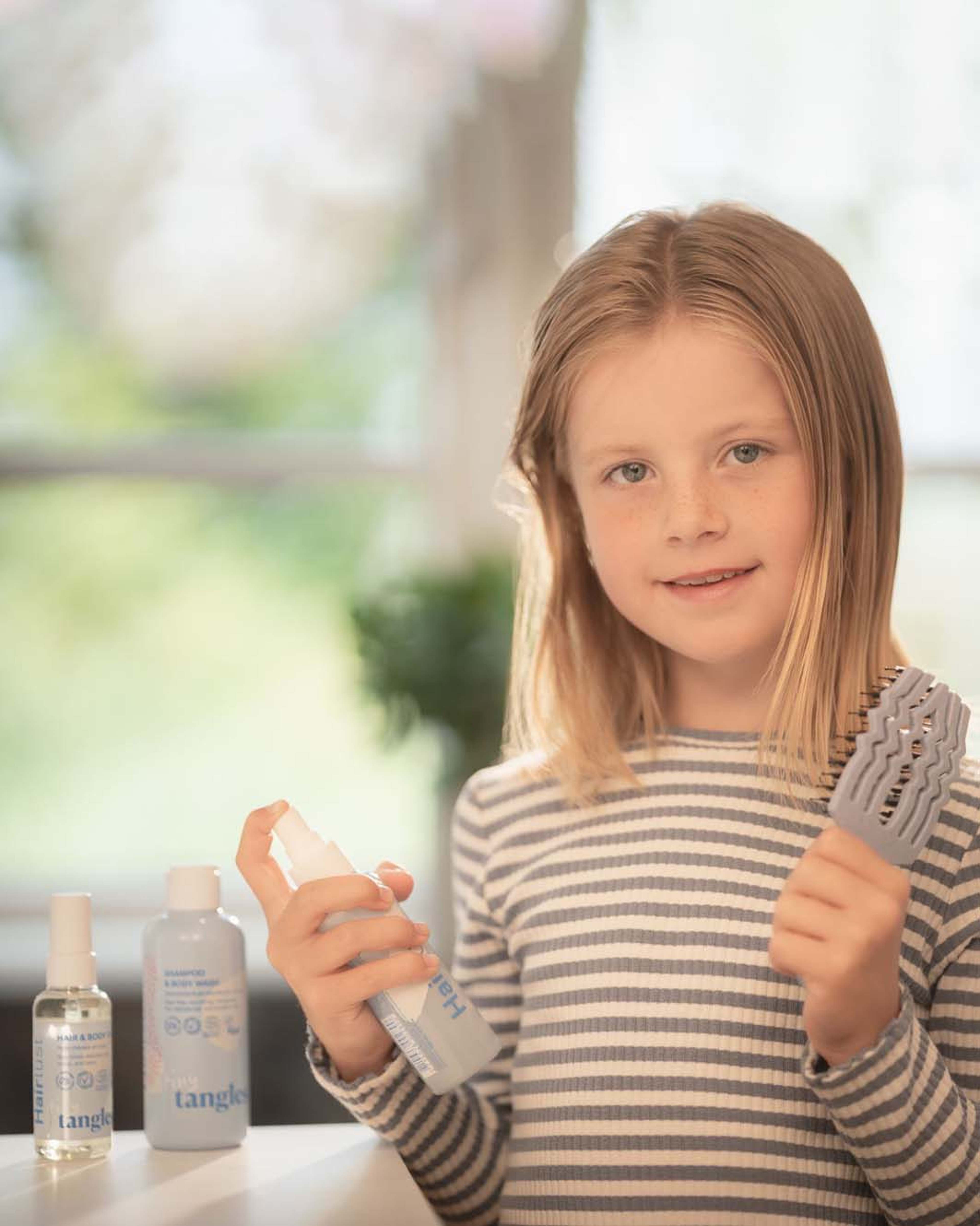 Tiny Tangles™ Hair Detangler Spray, från Hairlust. Klicka för att öppna bilden i stort format