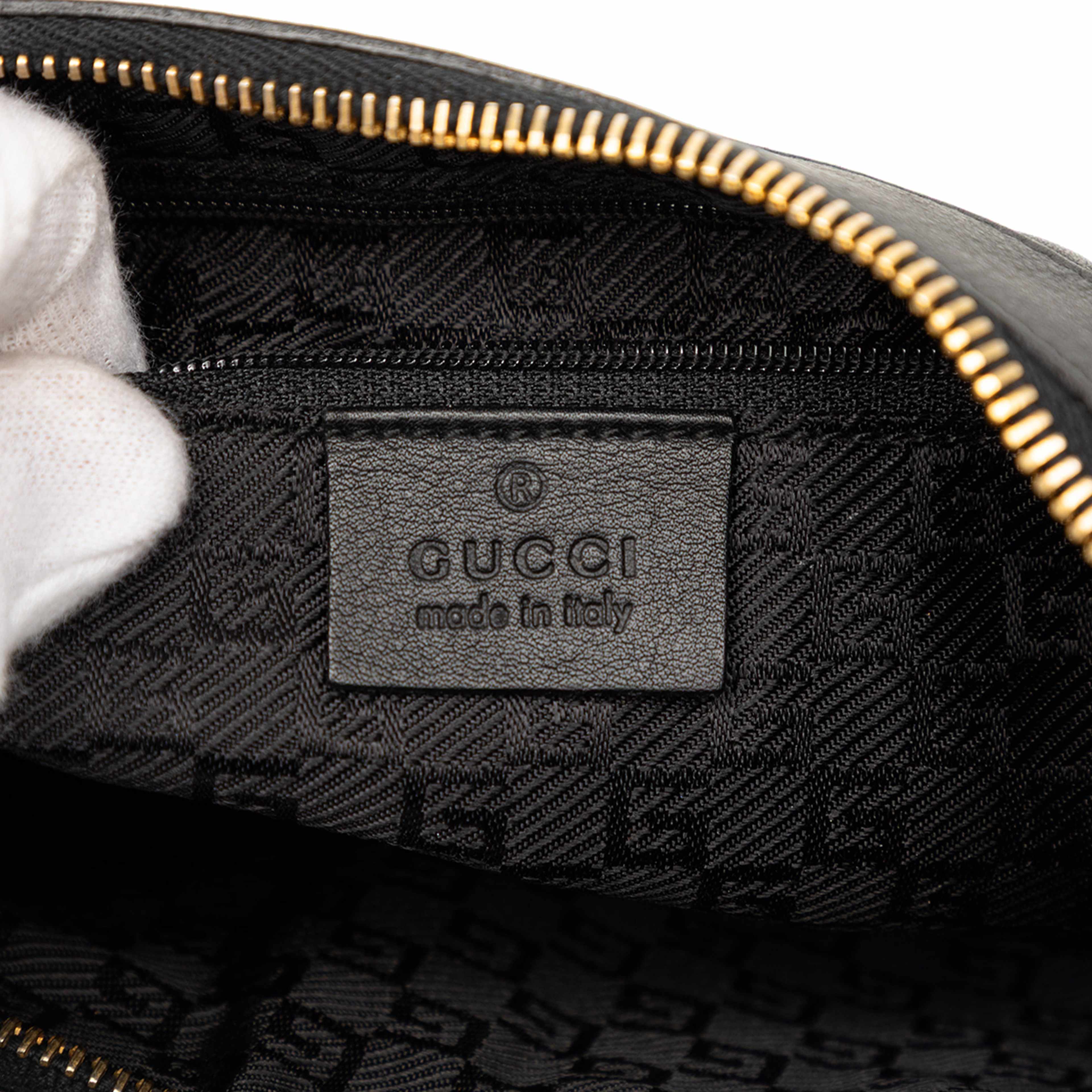 Gucci Quilted Calfskin Jackie Shoulder Bag, från Luxclusif, i färgen black. Klicka för att öppna bilden i stort format