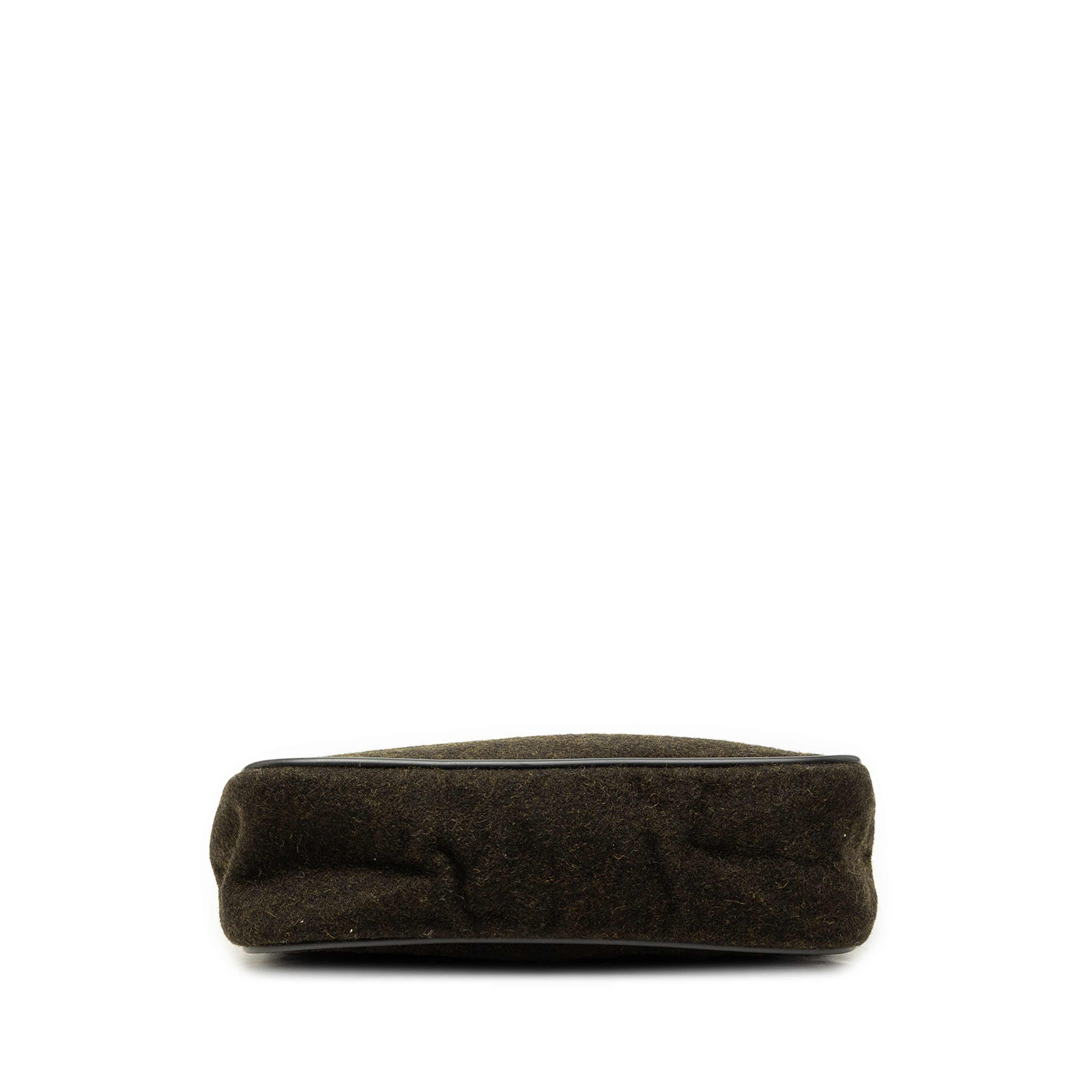 Prada Sports Line Wool Handbag, från Luxclusif, i färgen brun. Klicka för att öppna bilden i stort format