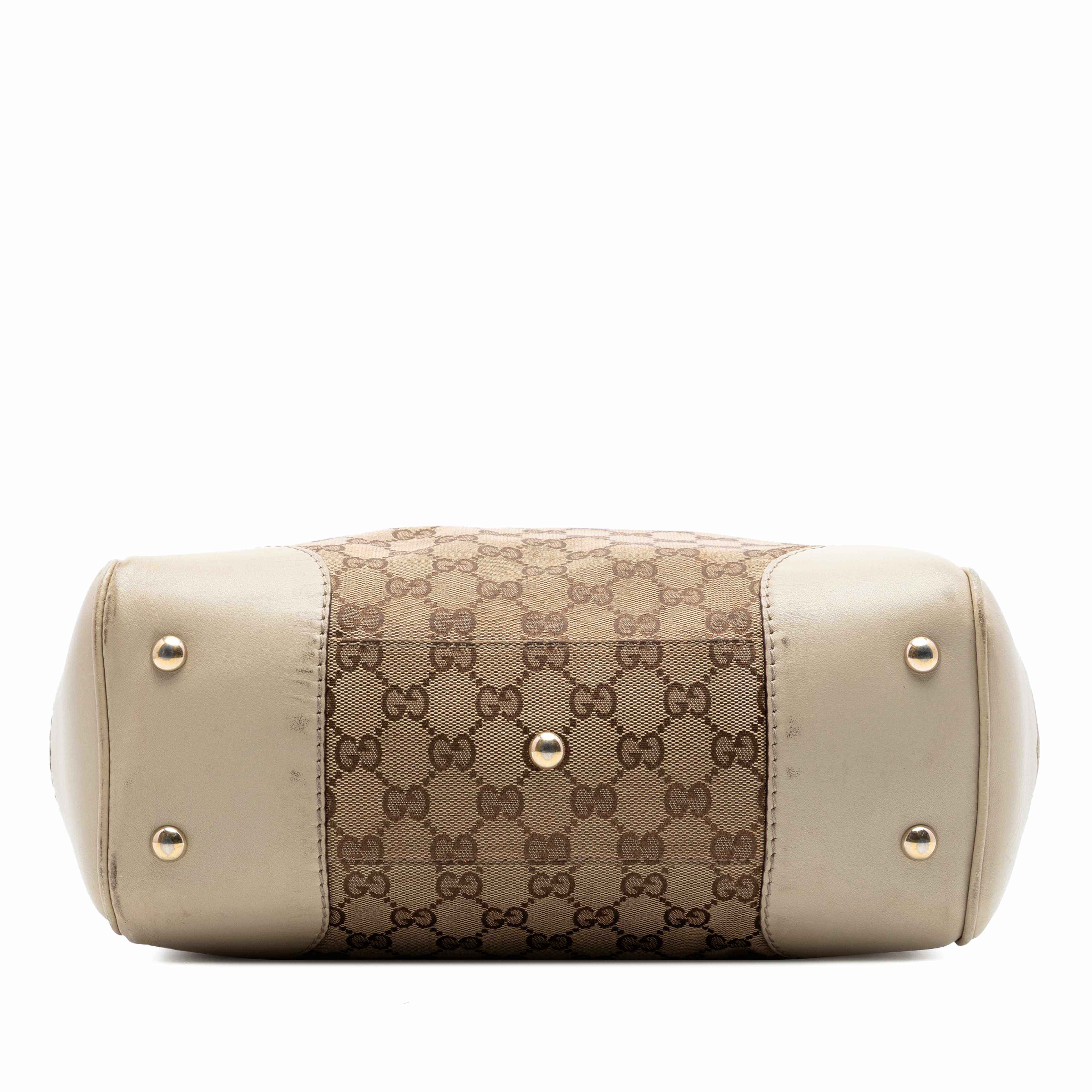 Gucci Gg Canvas Web Mayfair Tote, från Luxclusif, i färgen vit. Klicka för att öppna bilden i stort format