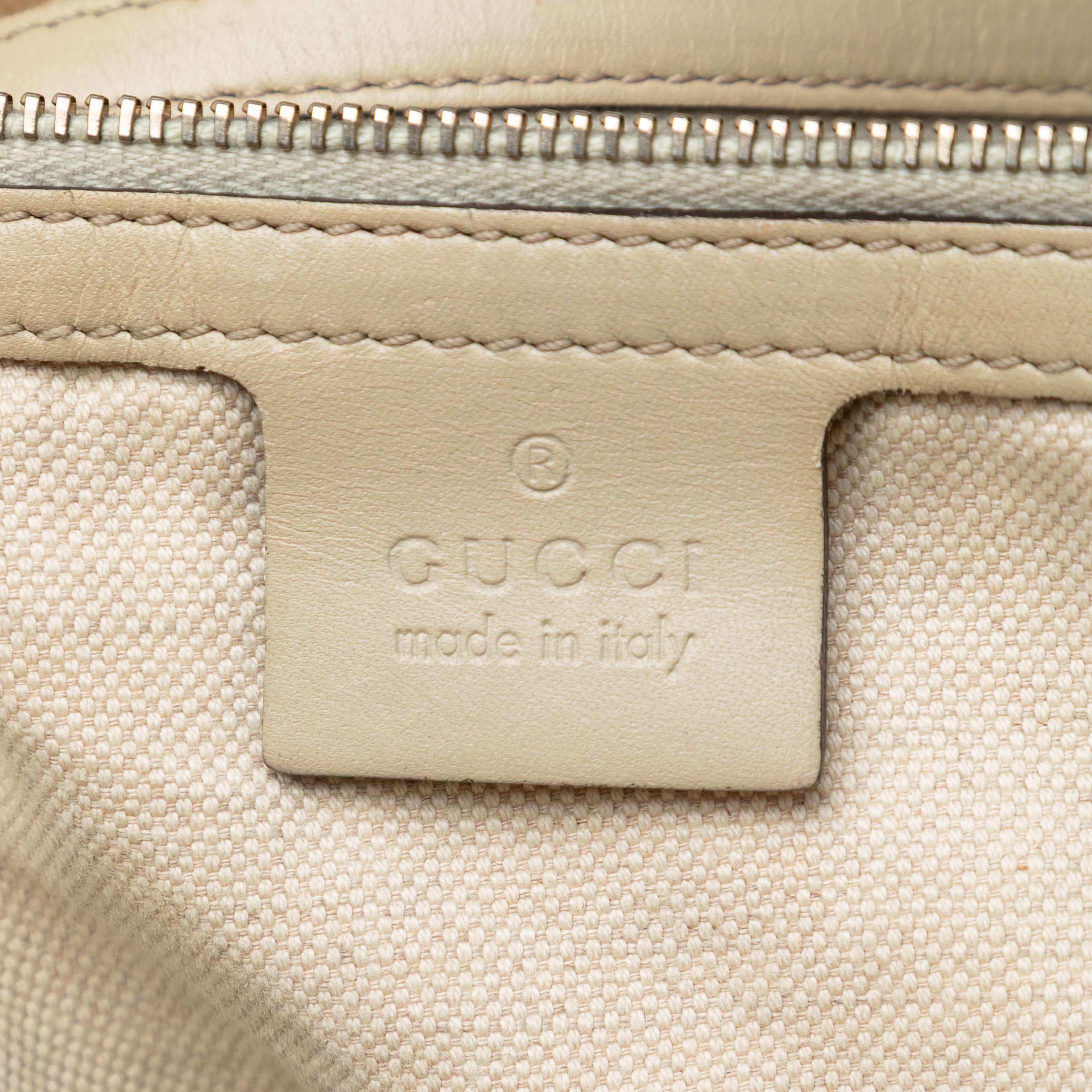 Gucci Gg Canvas Web Mayfair Tote, från Luxclusif, i färgen vit. Klicka för att öppna bilden i stort format