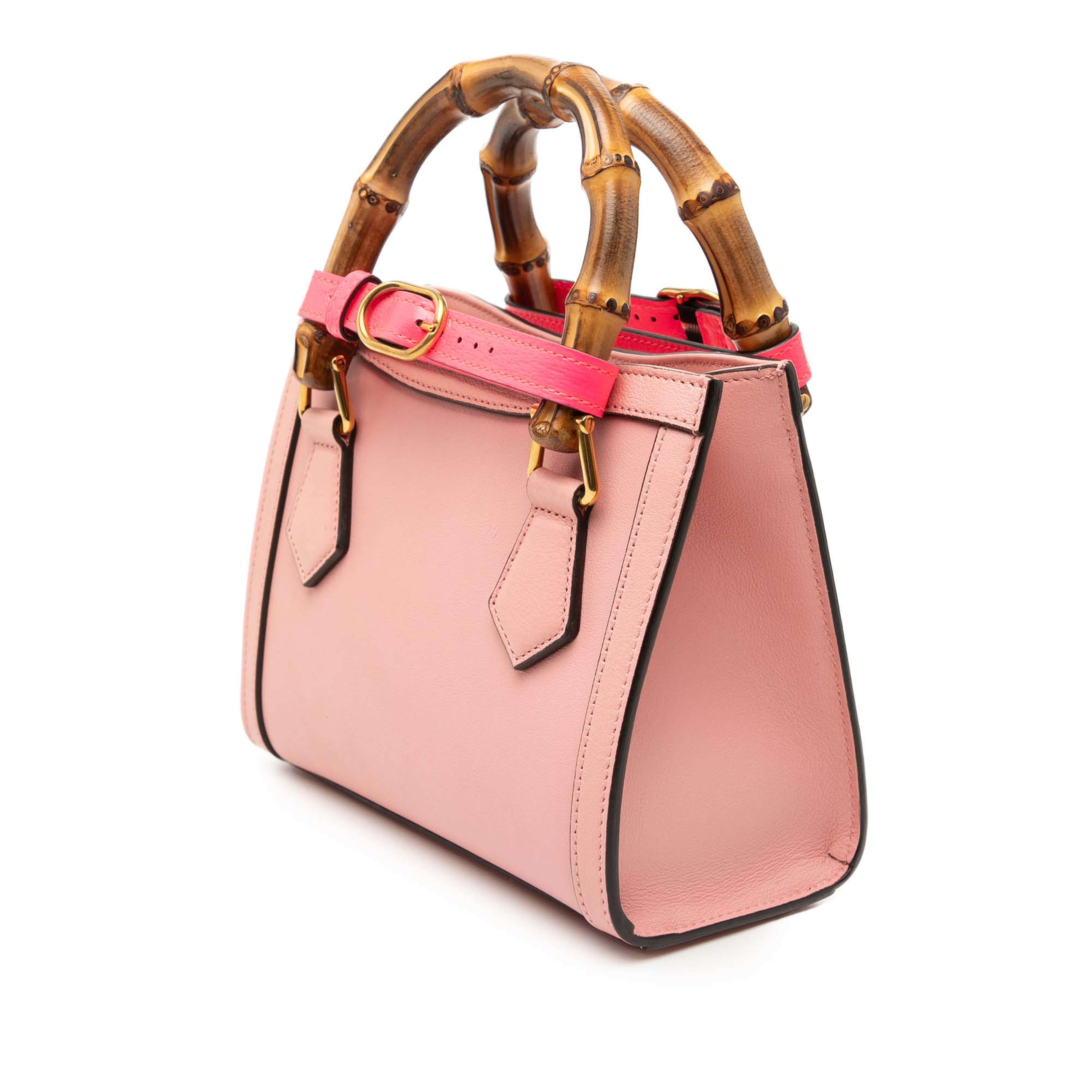 Gucci Mini Calfskin Bamboo Diana Satchel, från Luxclusif, i färgen pink. Klicka för att öppna bilden i stort format