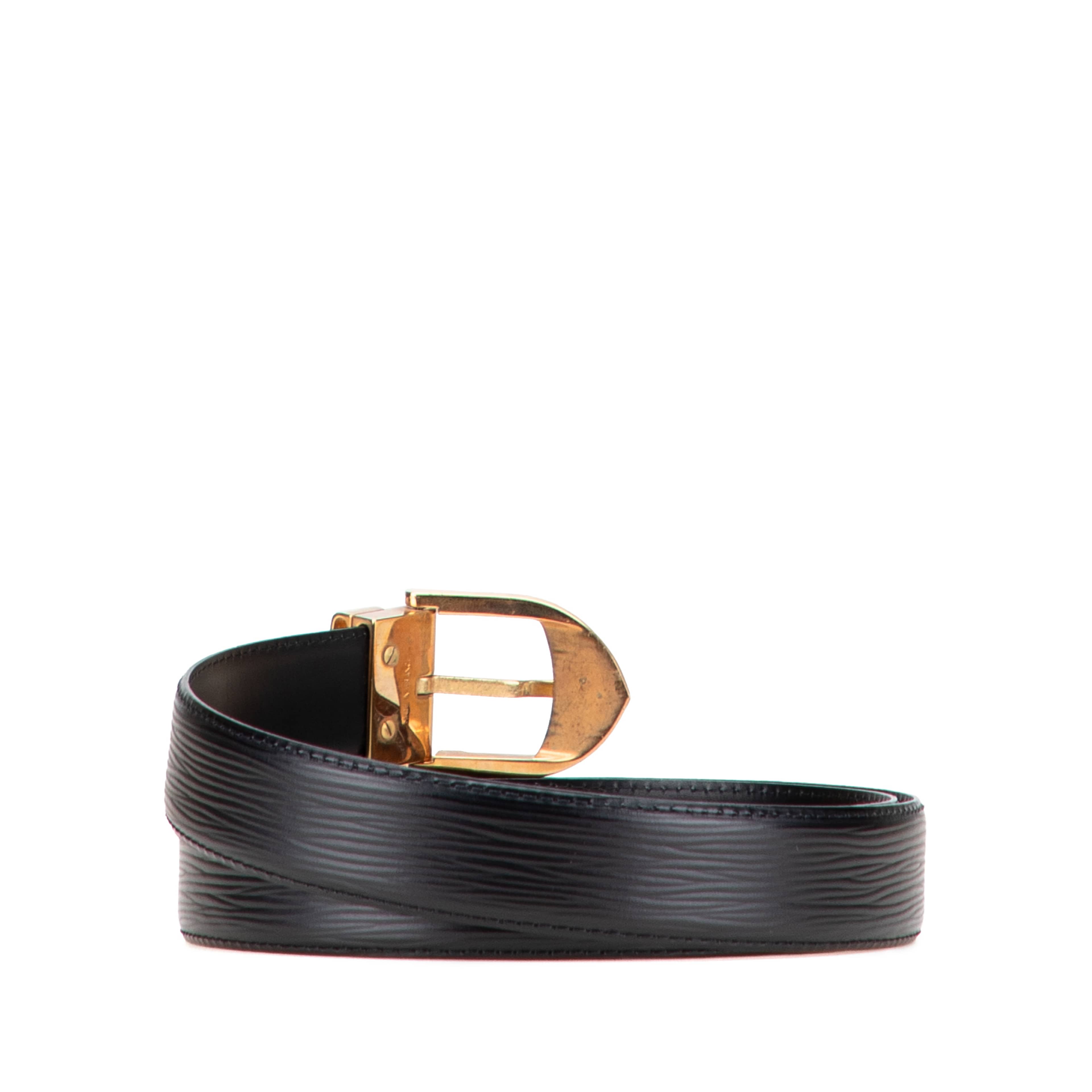 Louis Vuitton Epi Ceinture Belt, från Luxclusif, i färgen black. Klicka för att öppna bilden i stort format