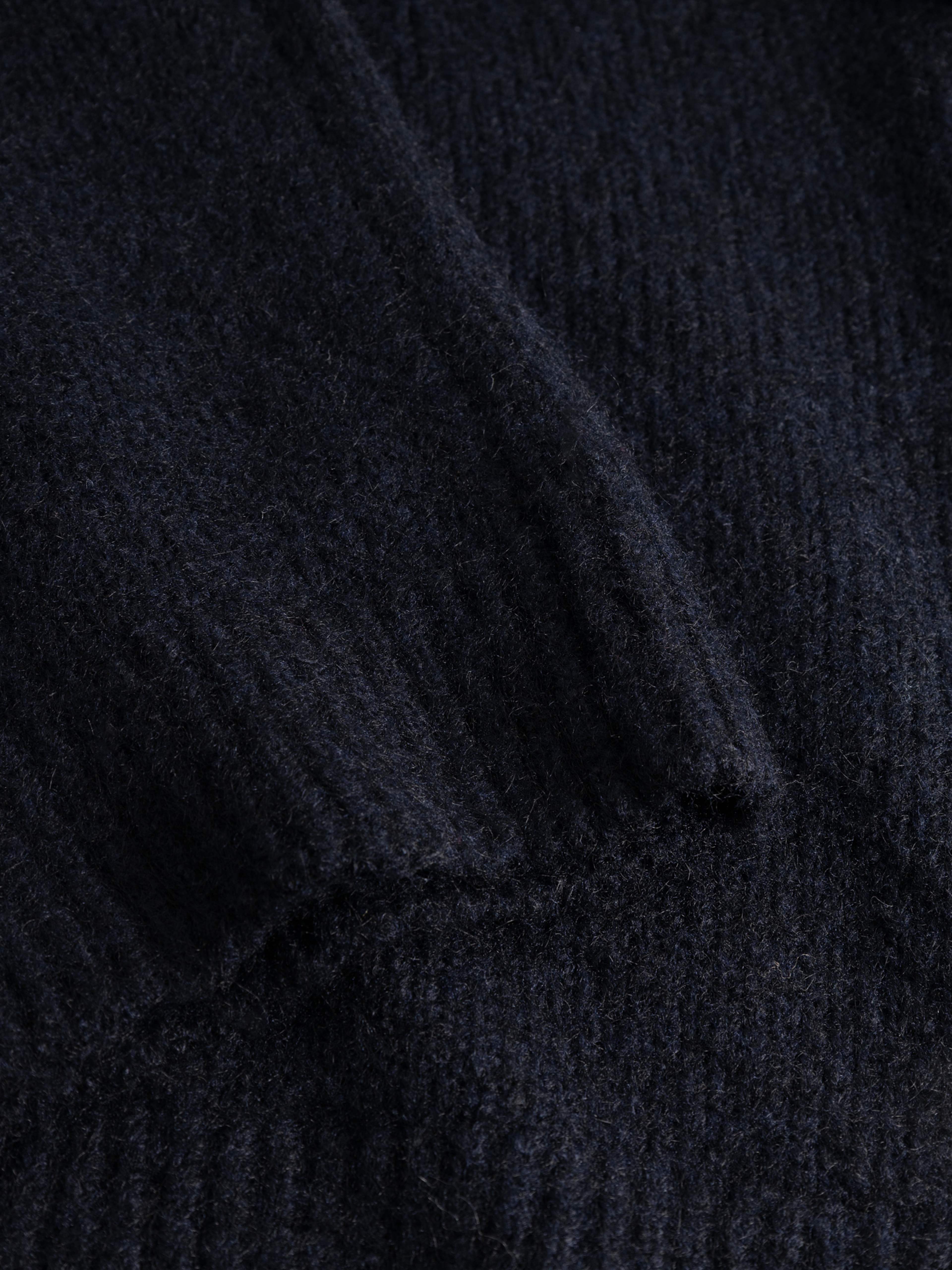N-laiana Knit Cardigan - Navy, från Noella, i färgen navy. Klicka för att öppna bilden i stort format
