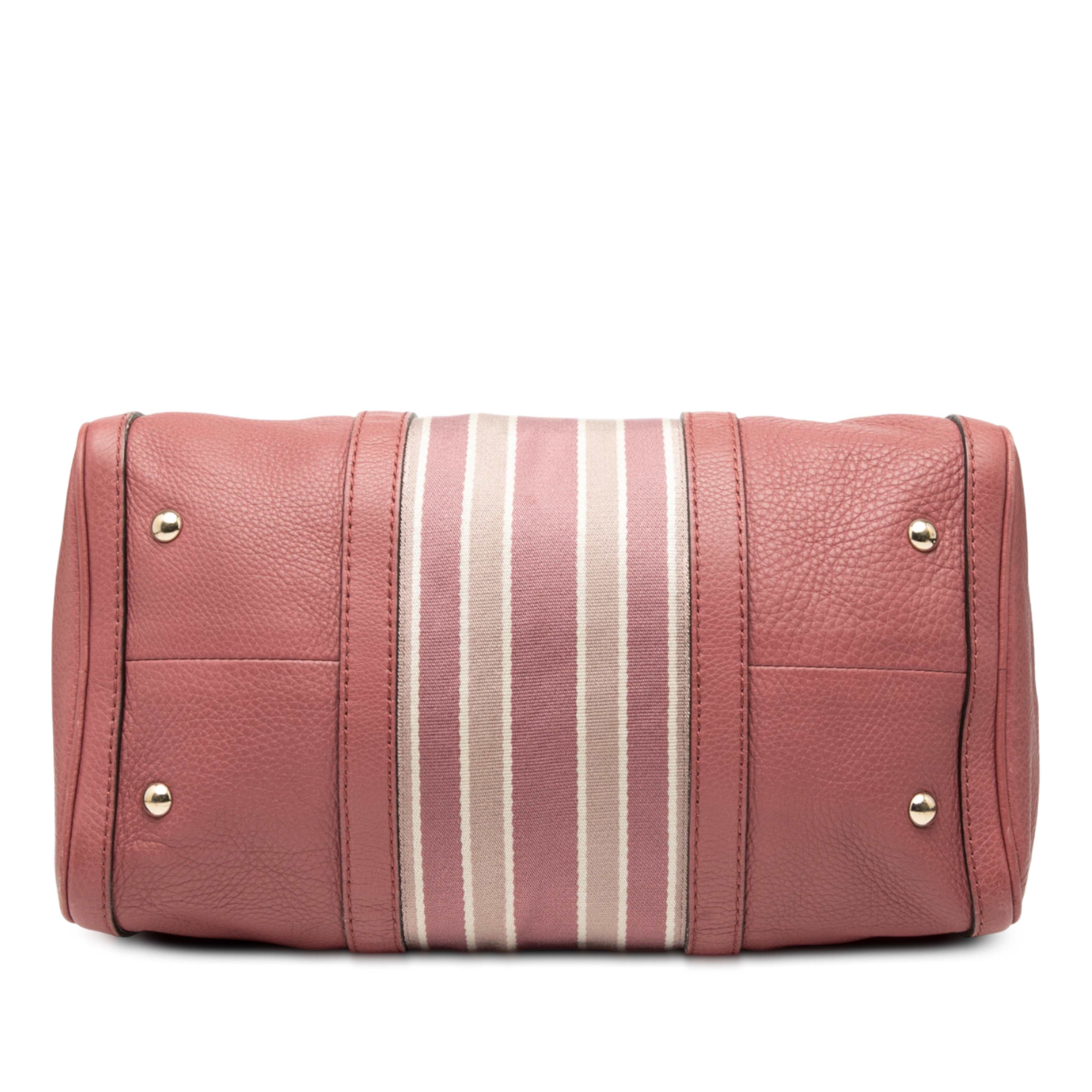 Gucci Medium Calfskin Web Joy Boston Bag, från Luxclusif, i färgen rosa. Klicka för att öppna bilden i stort format