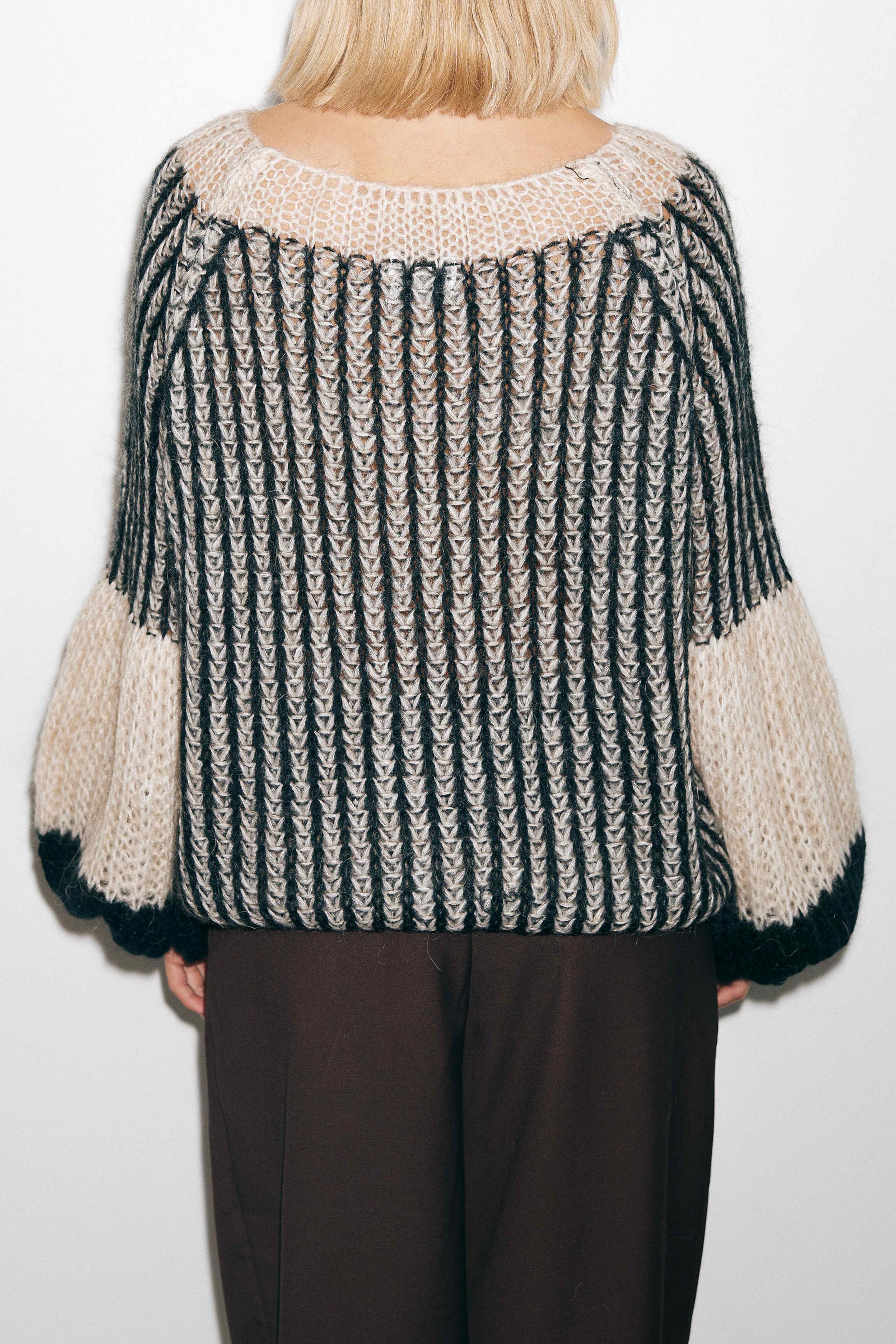 Liana Knit Sweater - Cream/black