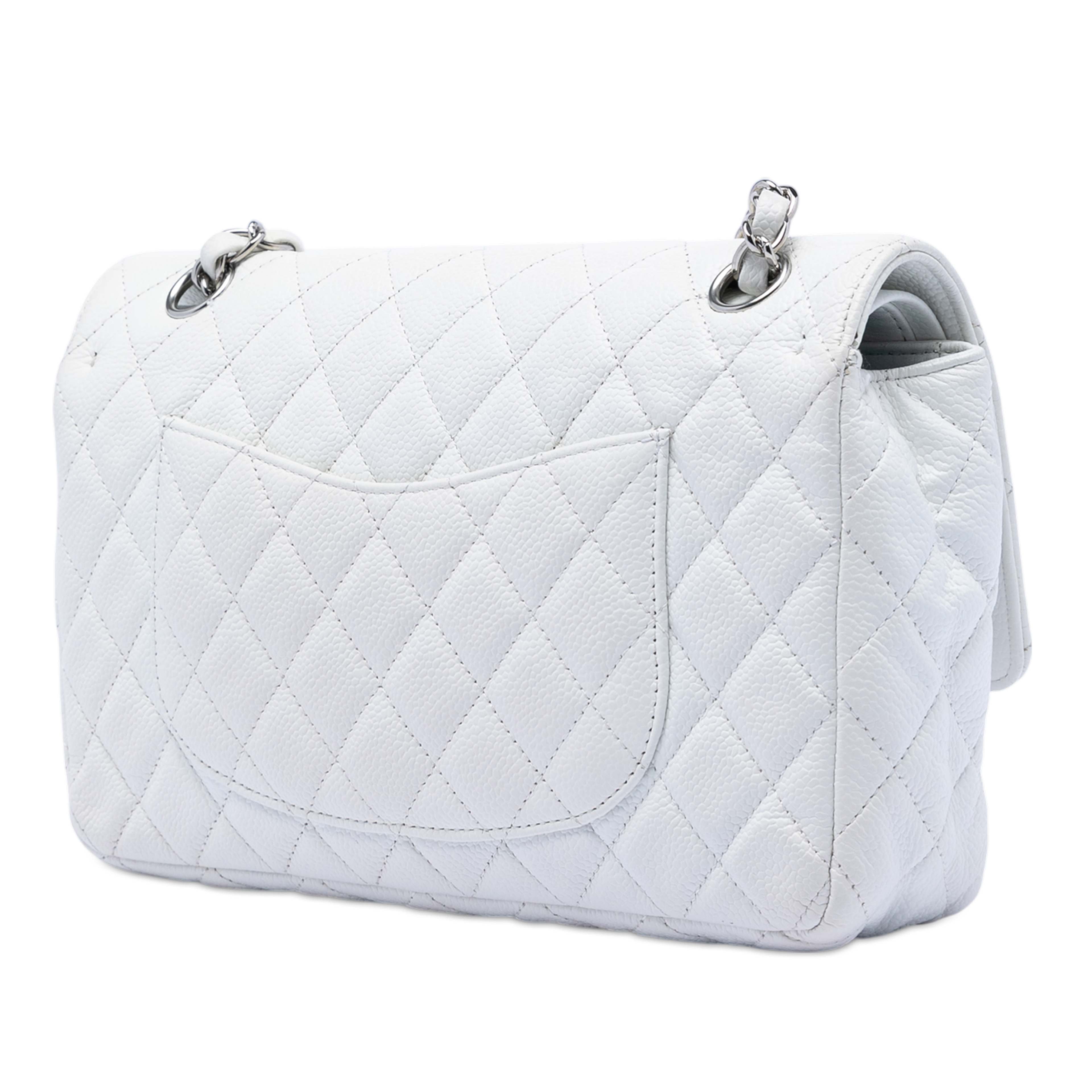 Chanel Medium Classic Caviar Double Flap, från Luxclusif, i färgen white. Klicka för att öppna bilden i stort format