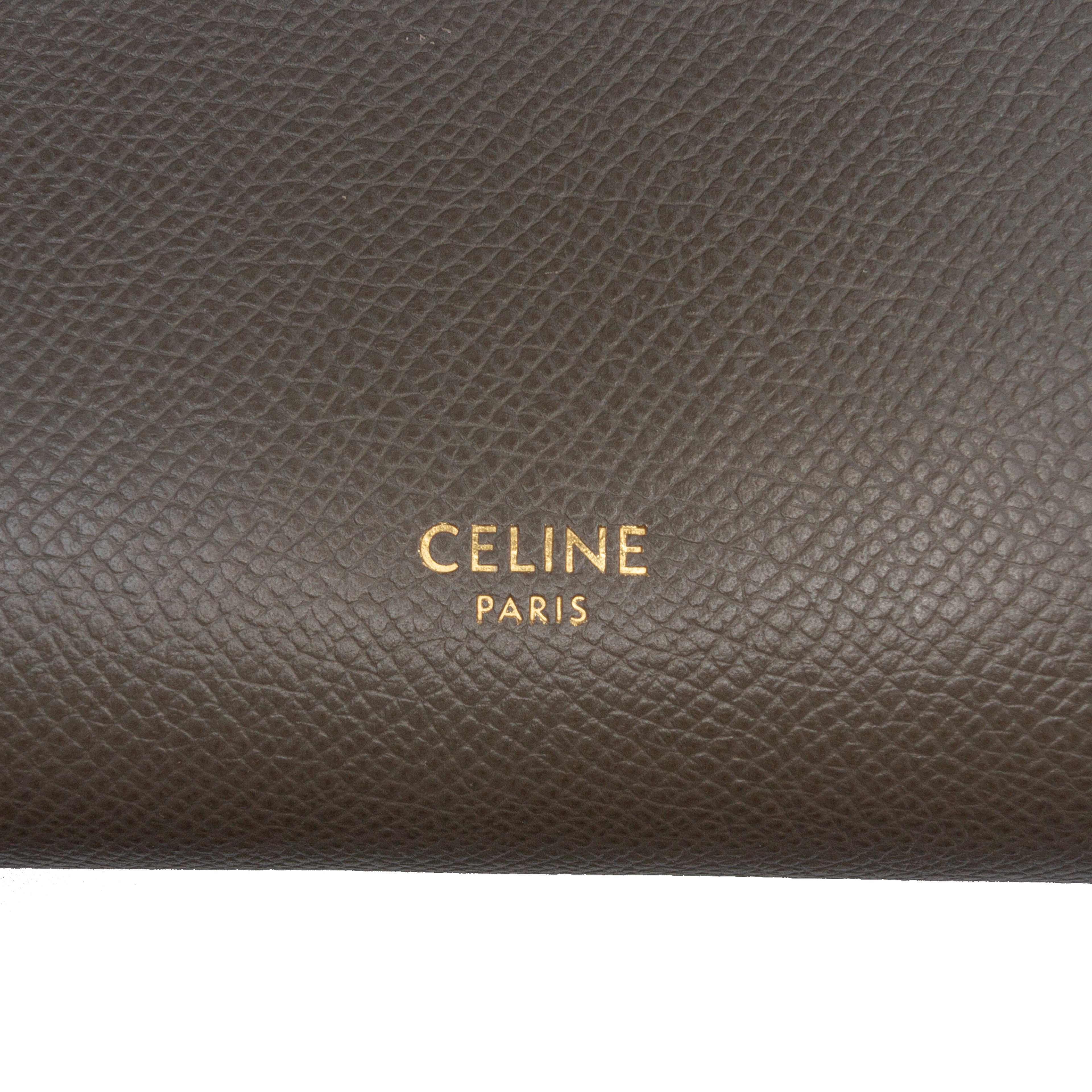 Celine Micro Grained Calfskin Belt Bag, från Luxclusif, i färgen taupe. Klicka för att öppna bilden i stort format