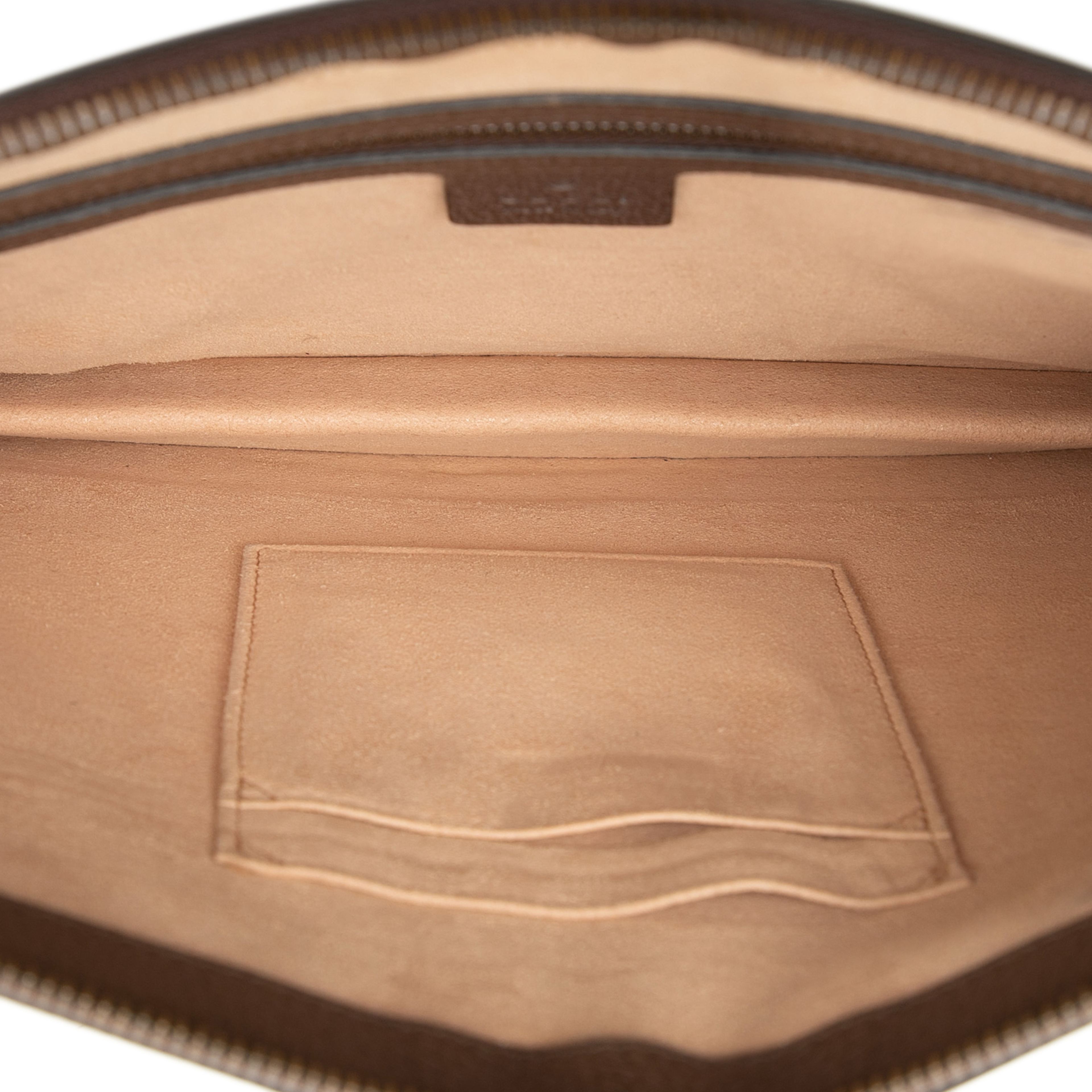 Gucci Gg Supreme Ophidia Clutch, från Luxclusif, i färgen beige. Klicka för att öppna bilden i stort format
