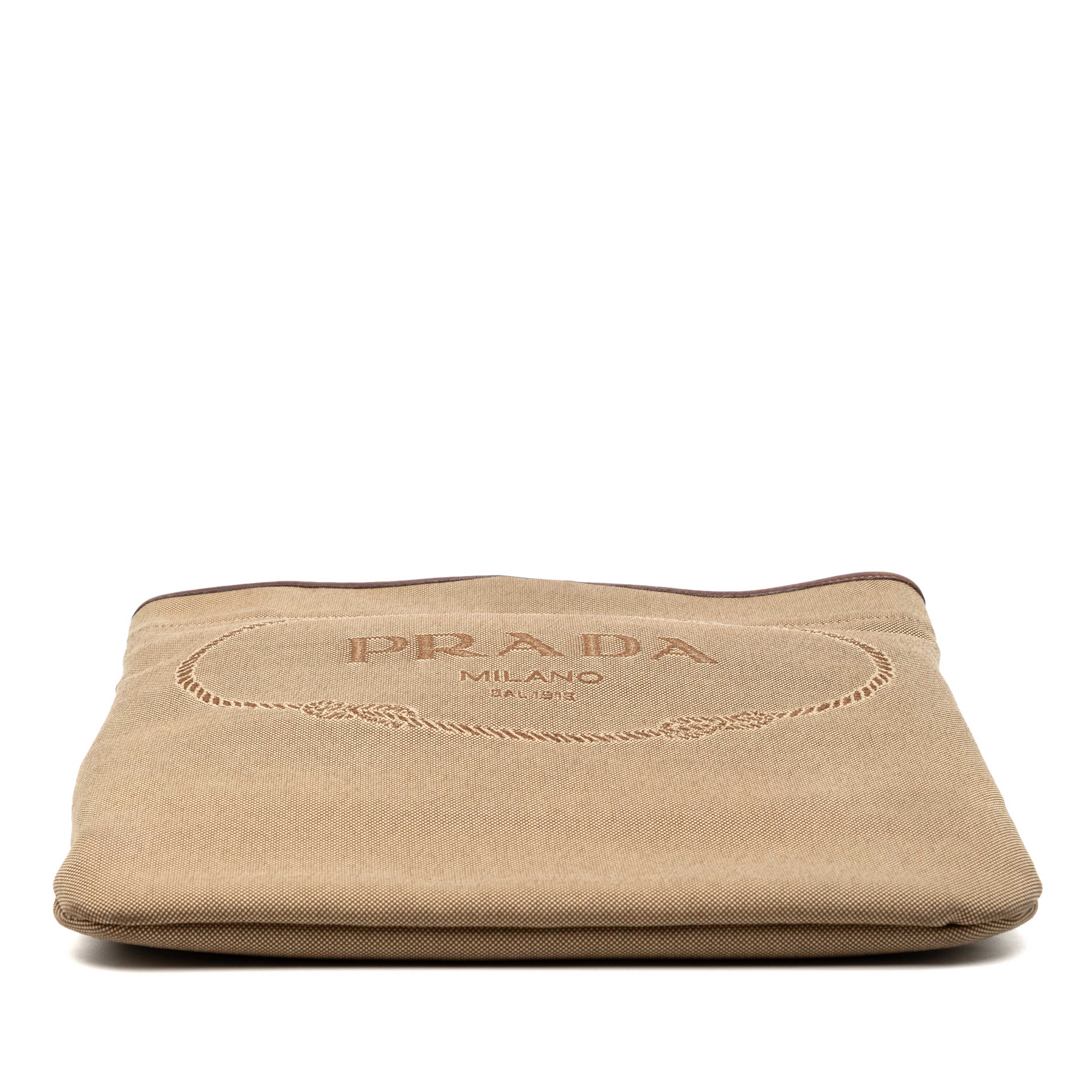 Prada Canvas Canapa Logo Crossbody, från Luxclusif, i färgen beige. Klicka för att öppna bilden i stort format