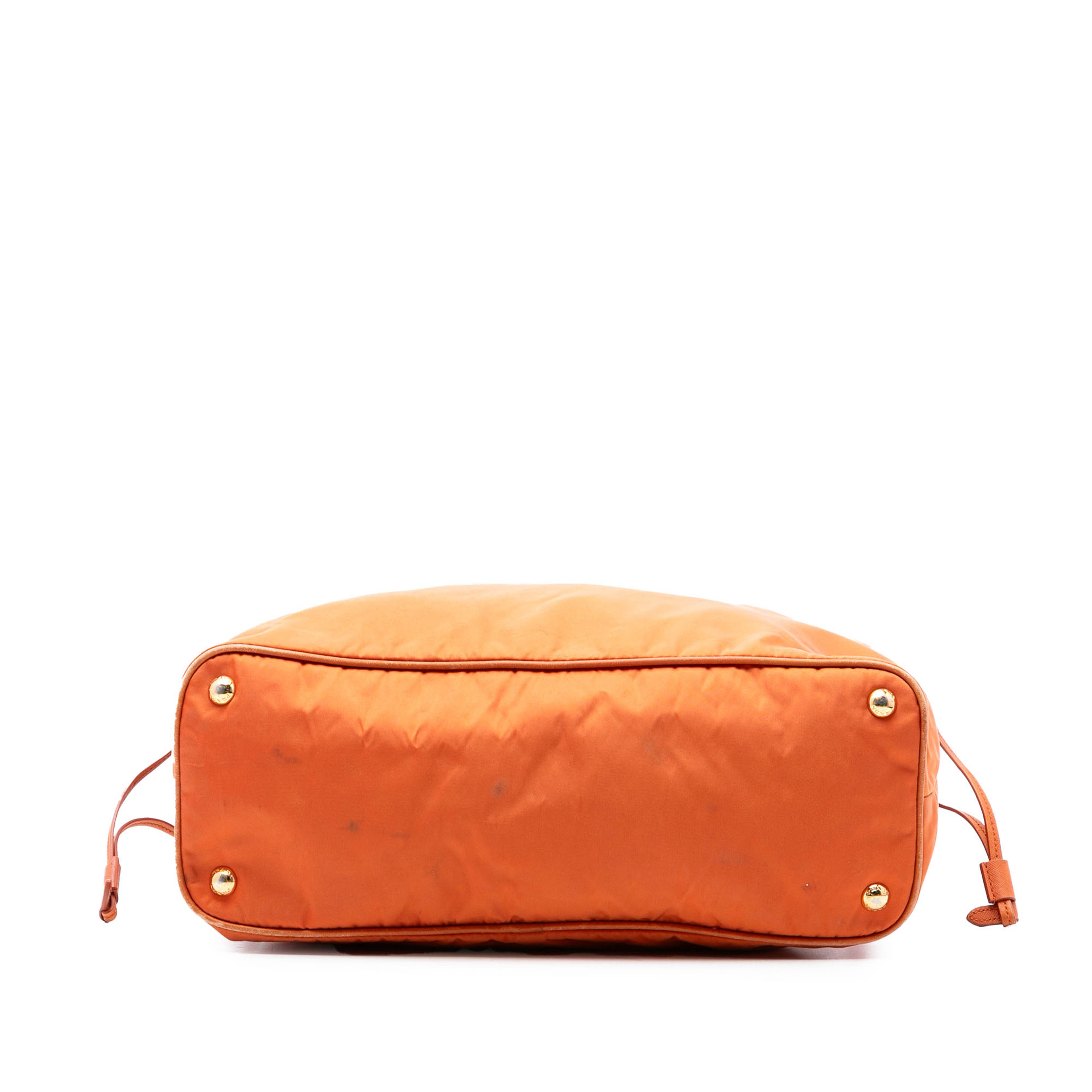 Prada Saffiano Trimmed Tessuto Tote, från Luxclusif, i färgen orange. Klicka för att öppna bilden i stort format