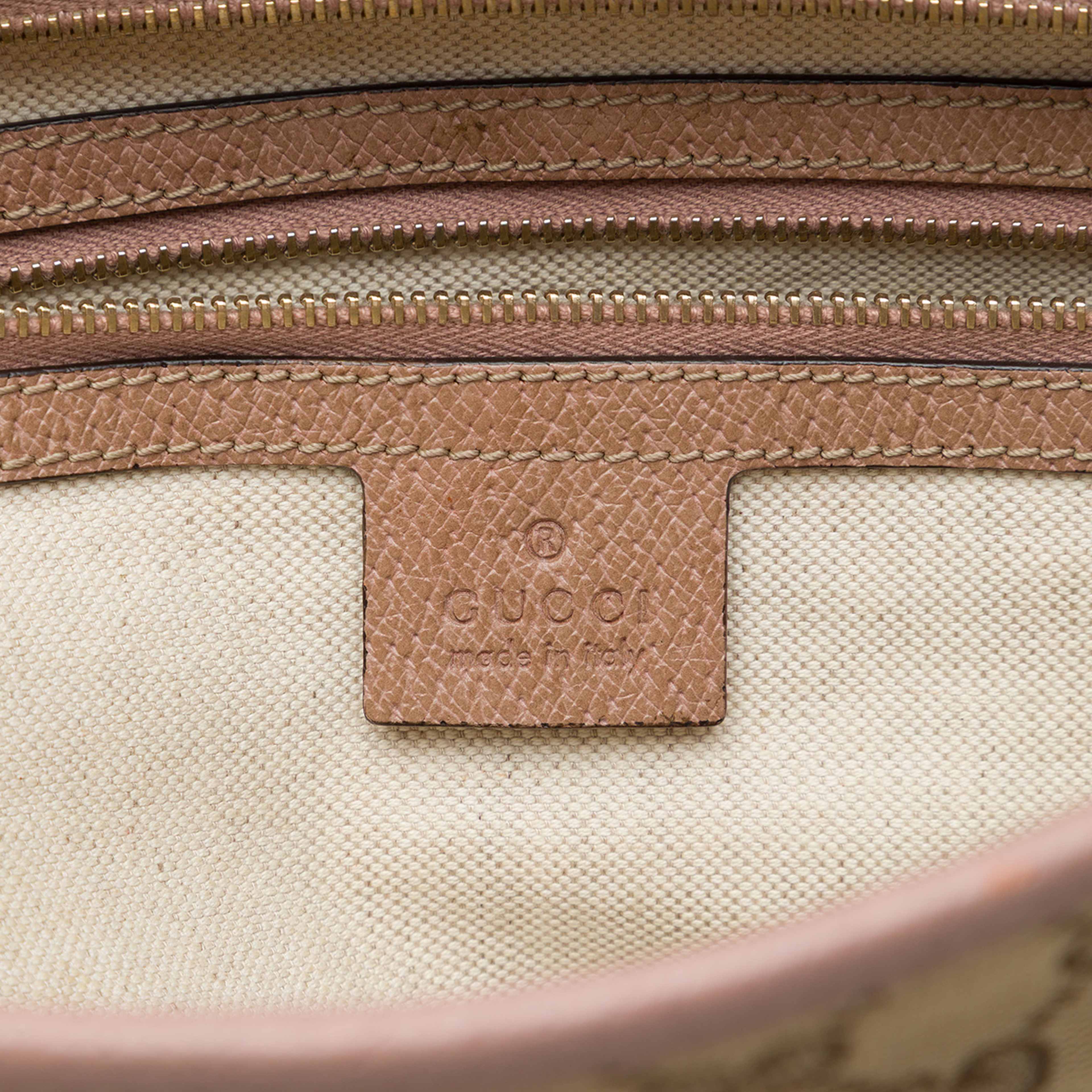 Gucci Gg Canvas And Leather Bree Tote, från Luxclusif, i färgen beige. Klicka för att öppna bilden i stort format